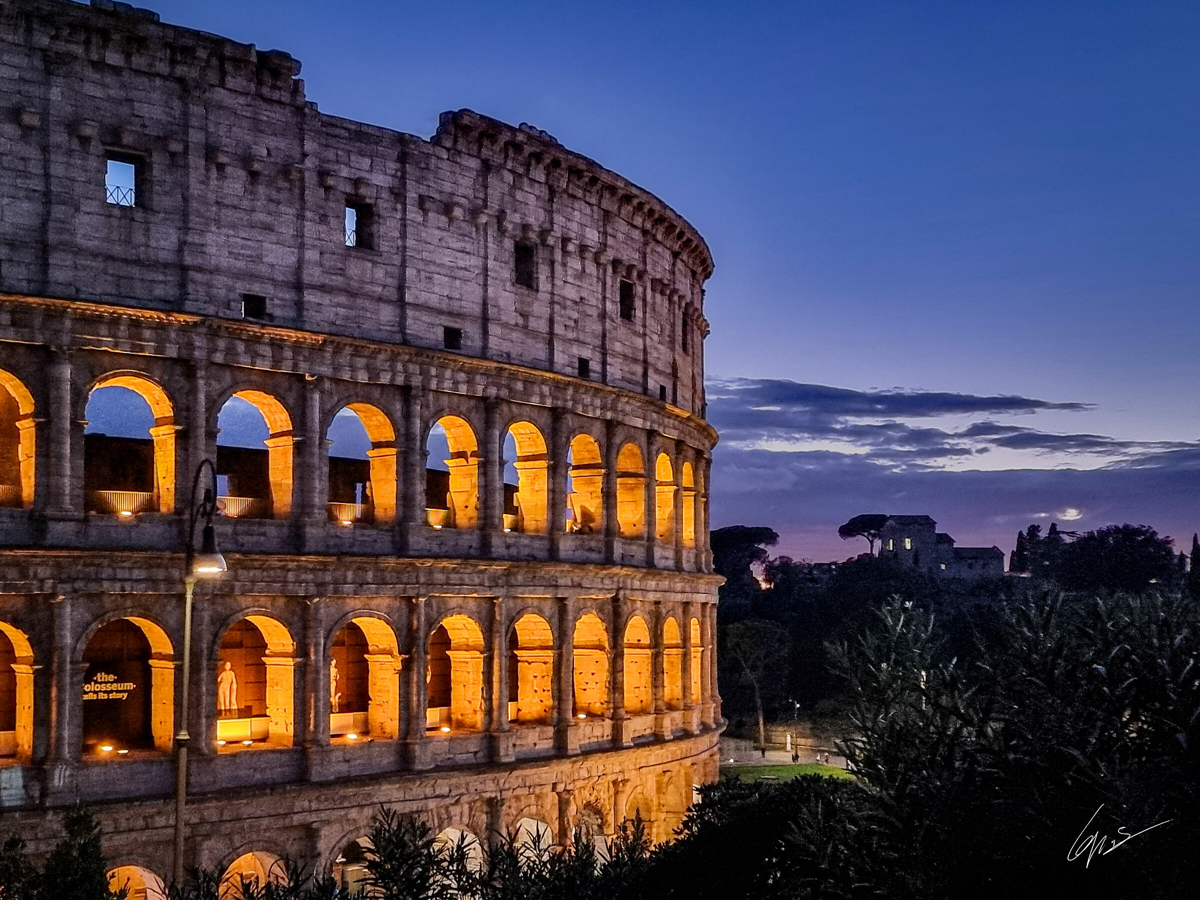 Colosseo notturno