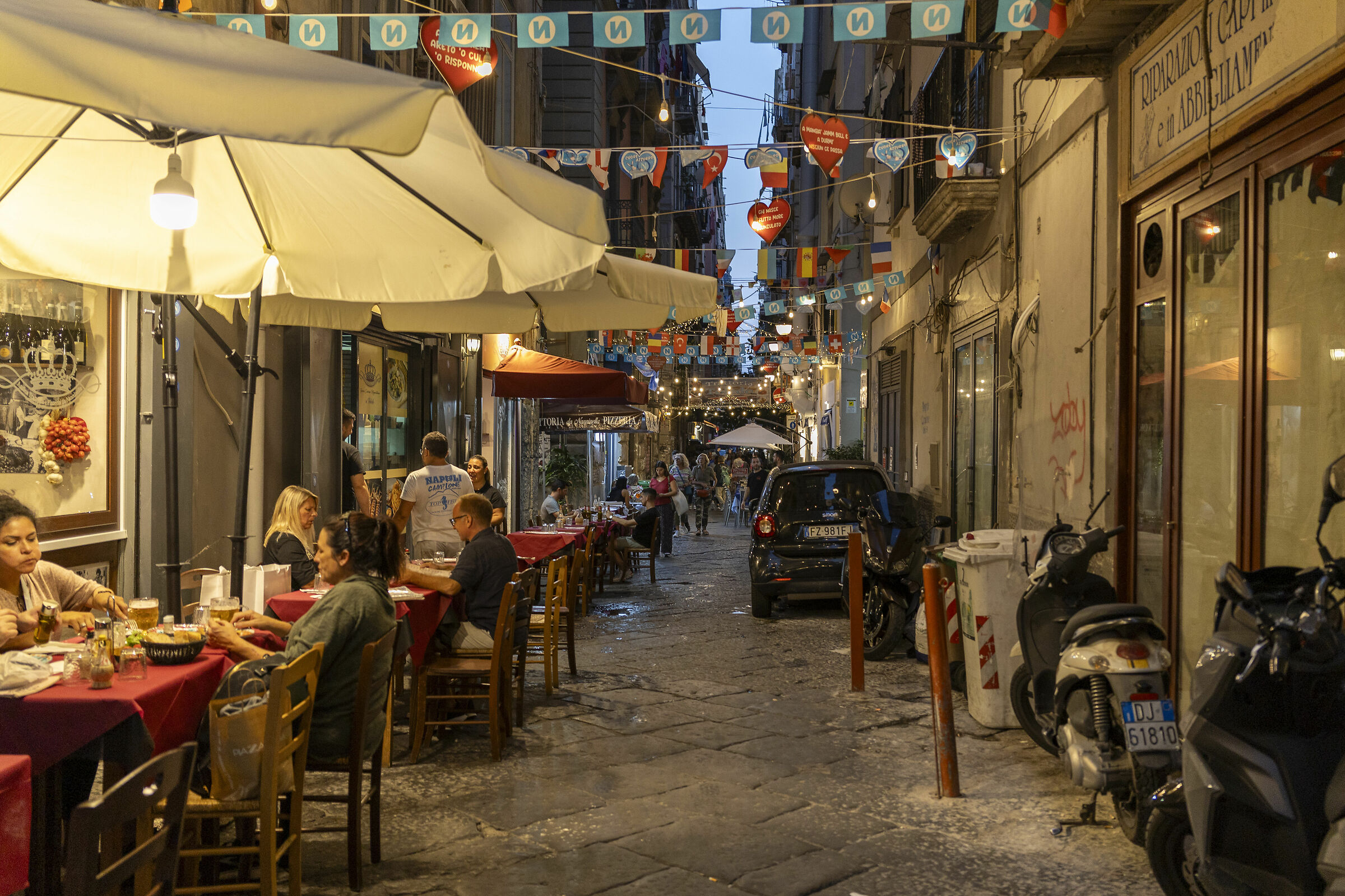 Neapolitan Street 13