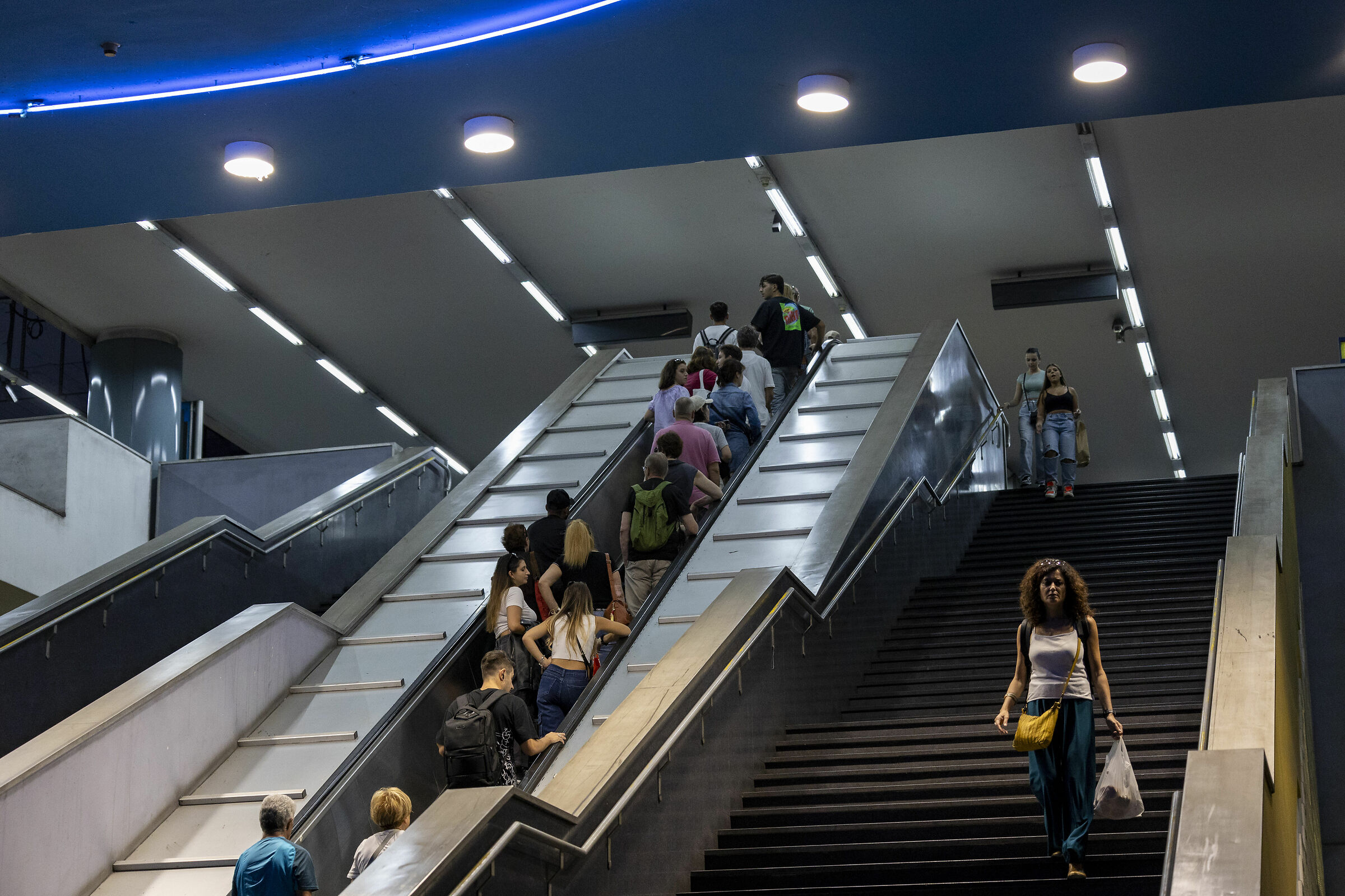 Naples: Signature Metros 1