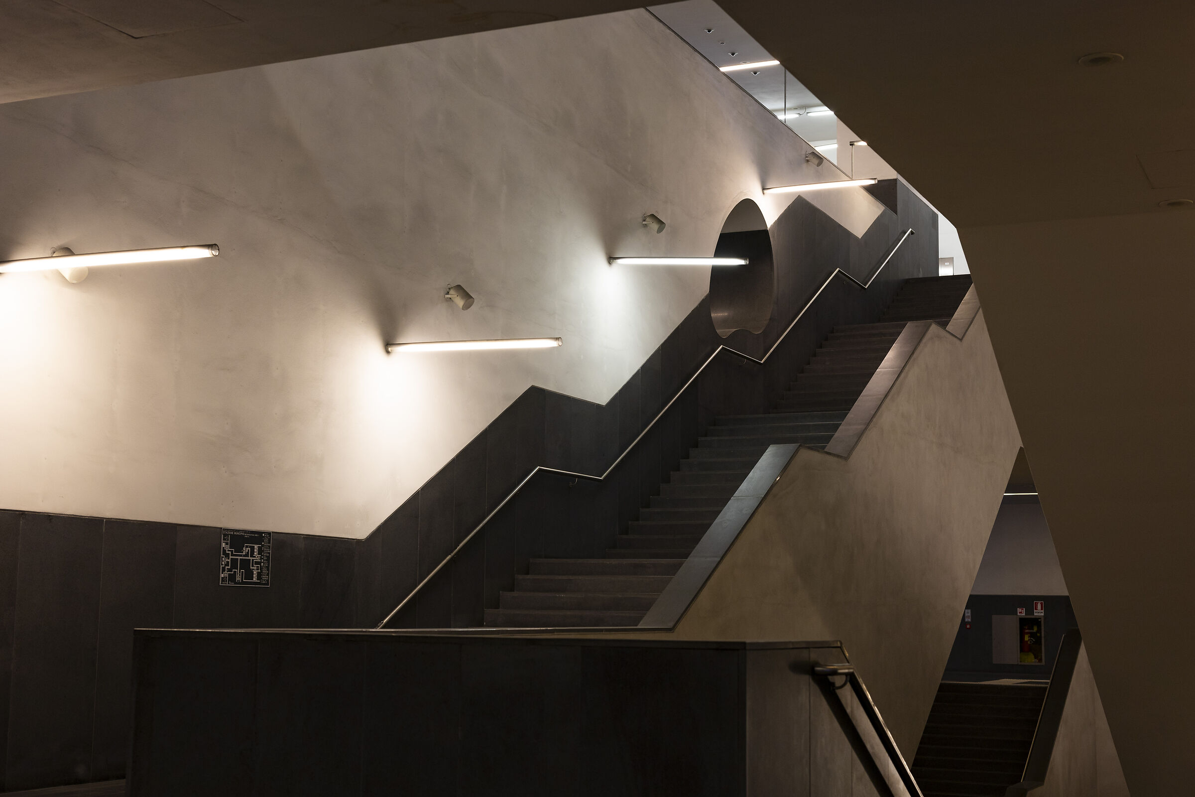 Naples: Signature Metros 2