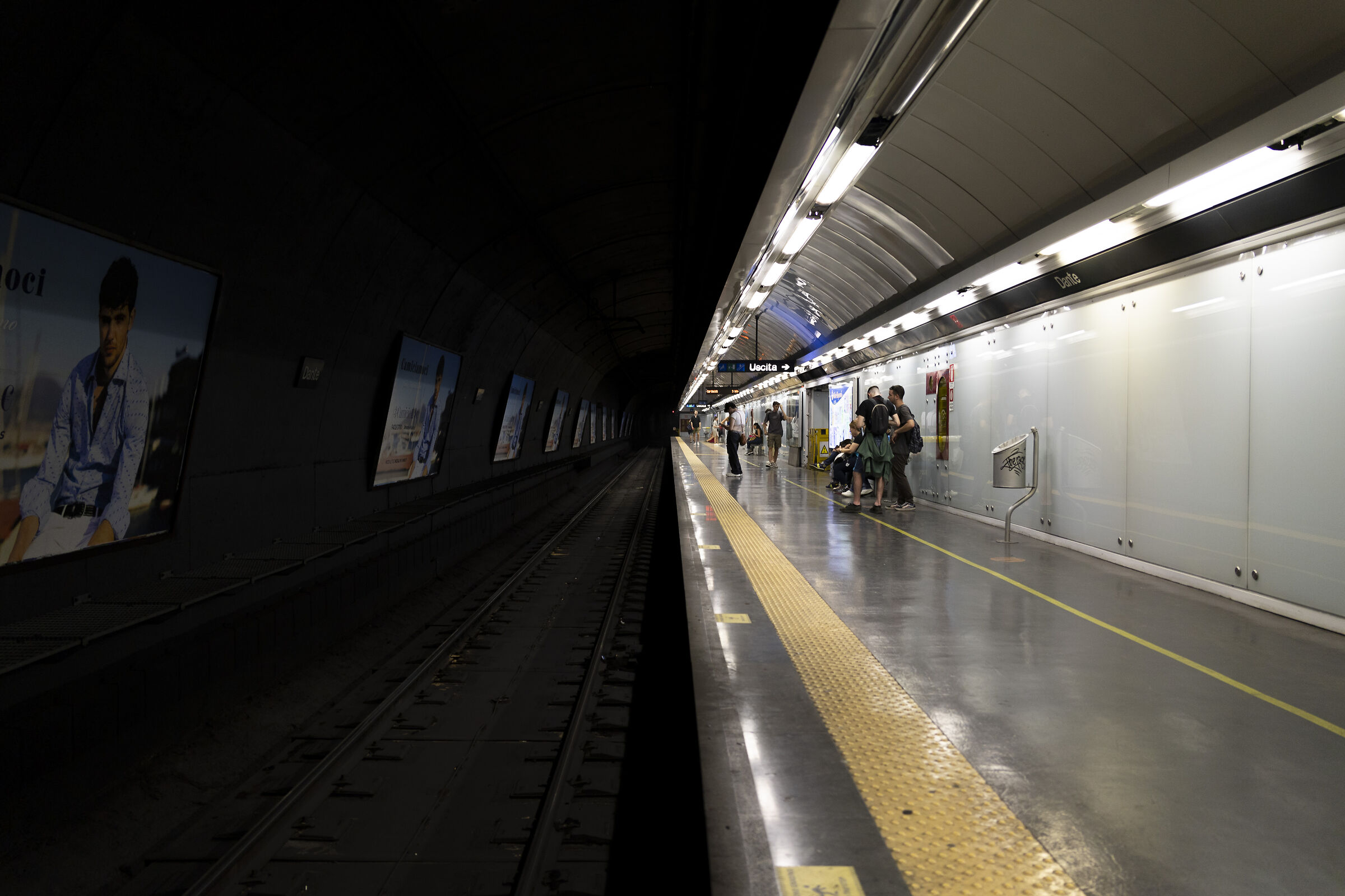 Naples: Signature Metros 4