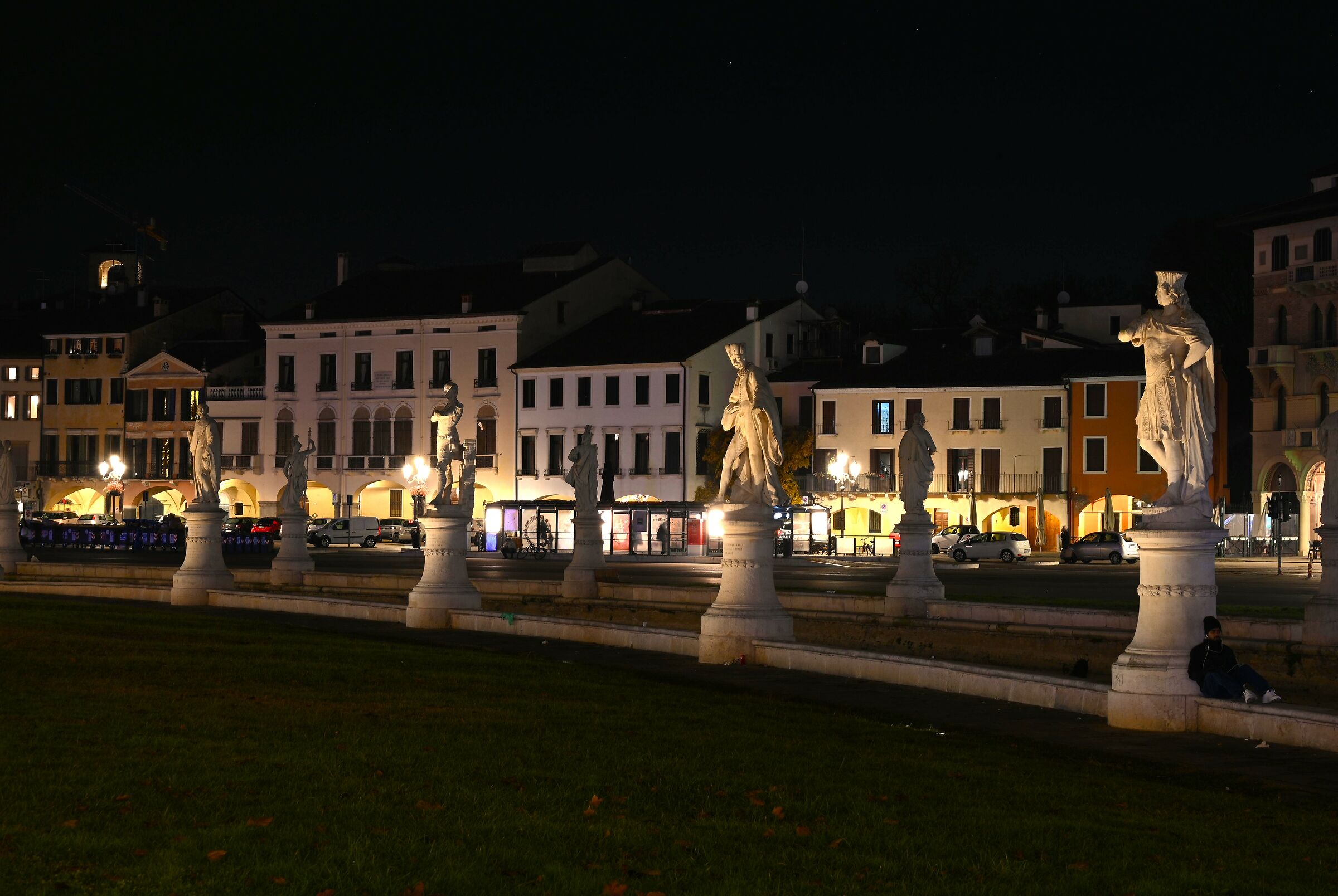 Pisolino in Prato della Valle (senza luminarie)