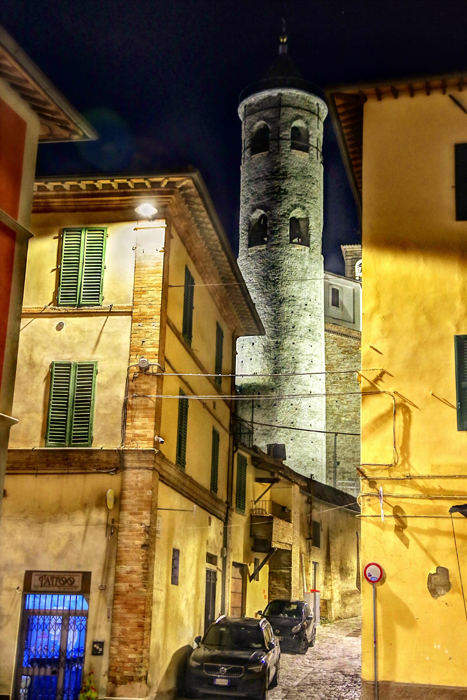 Cylindrical bell tower. Cathedral of Città di Castell...