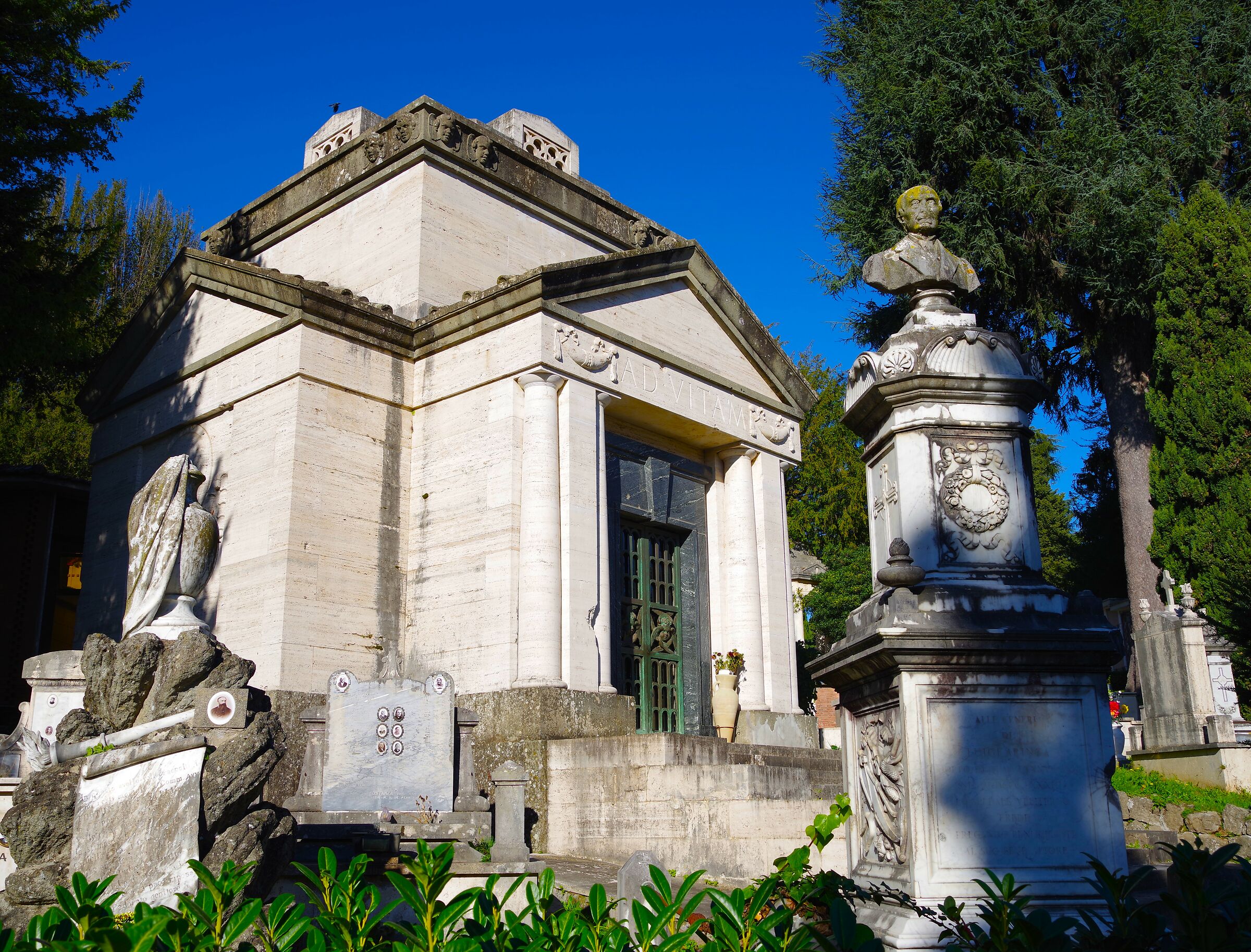 Vita mutatur non tollitur