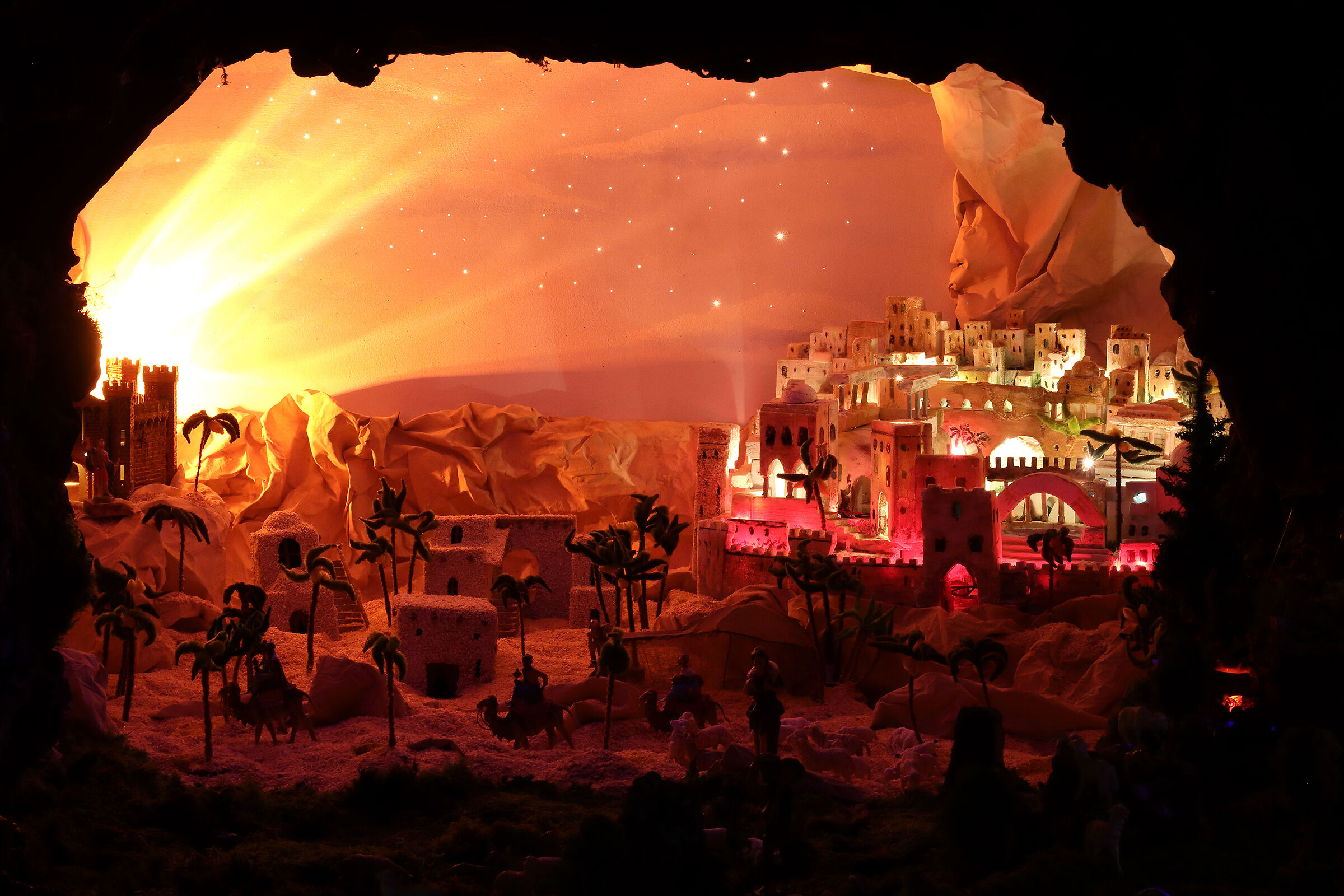 NATIVITY SCENE OF THE VILLAGE