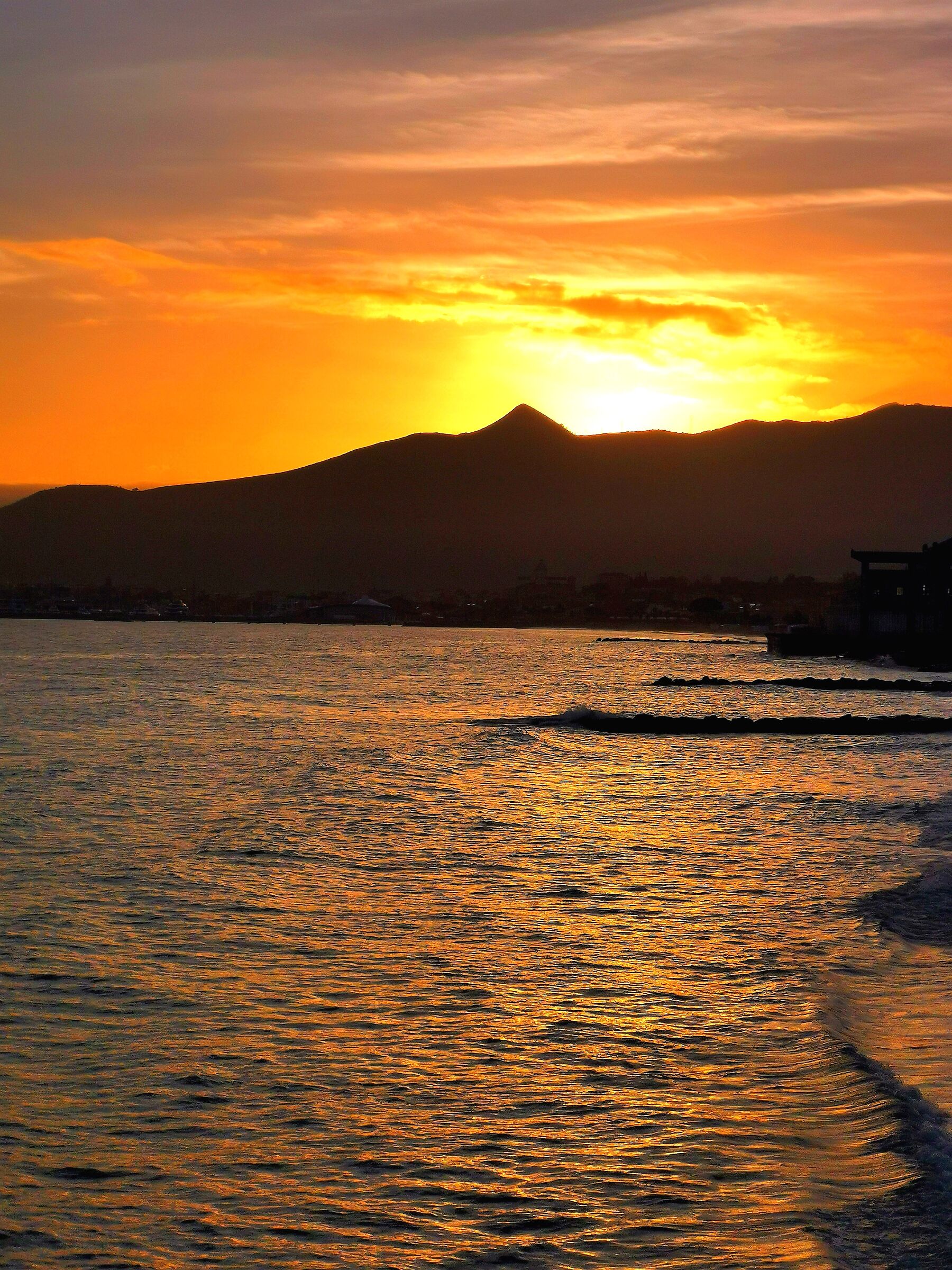 Tramonto invernale in Liguria  (cellulare)