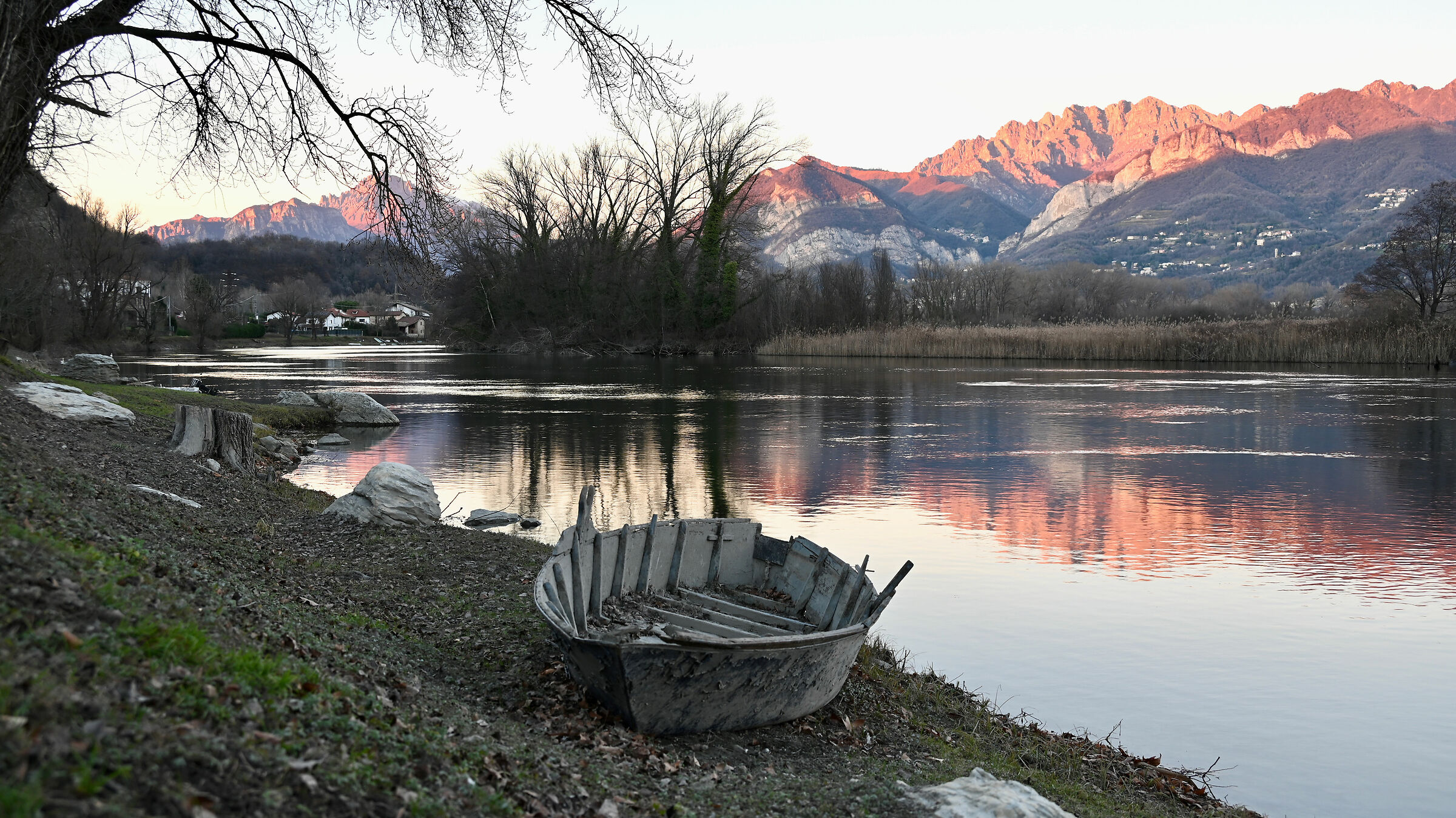 Tramonto invernale lungo l'Adda