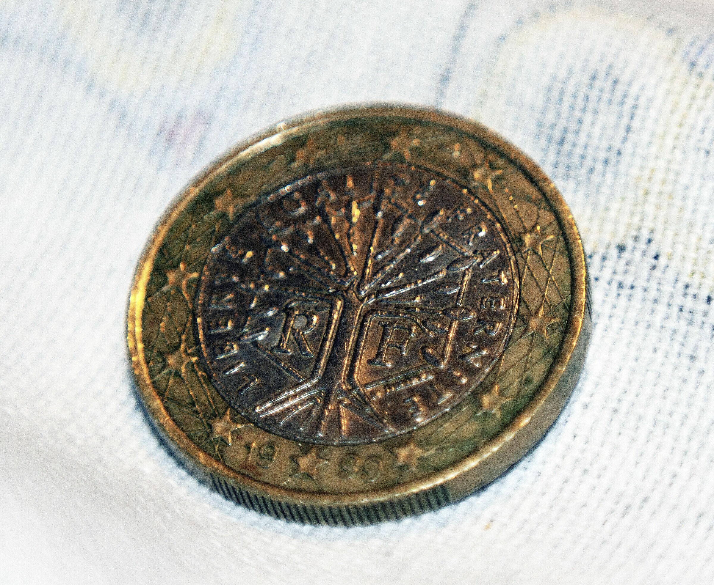 1 euro francese macro, anello inversione Pentax 55mm f2