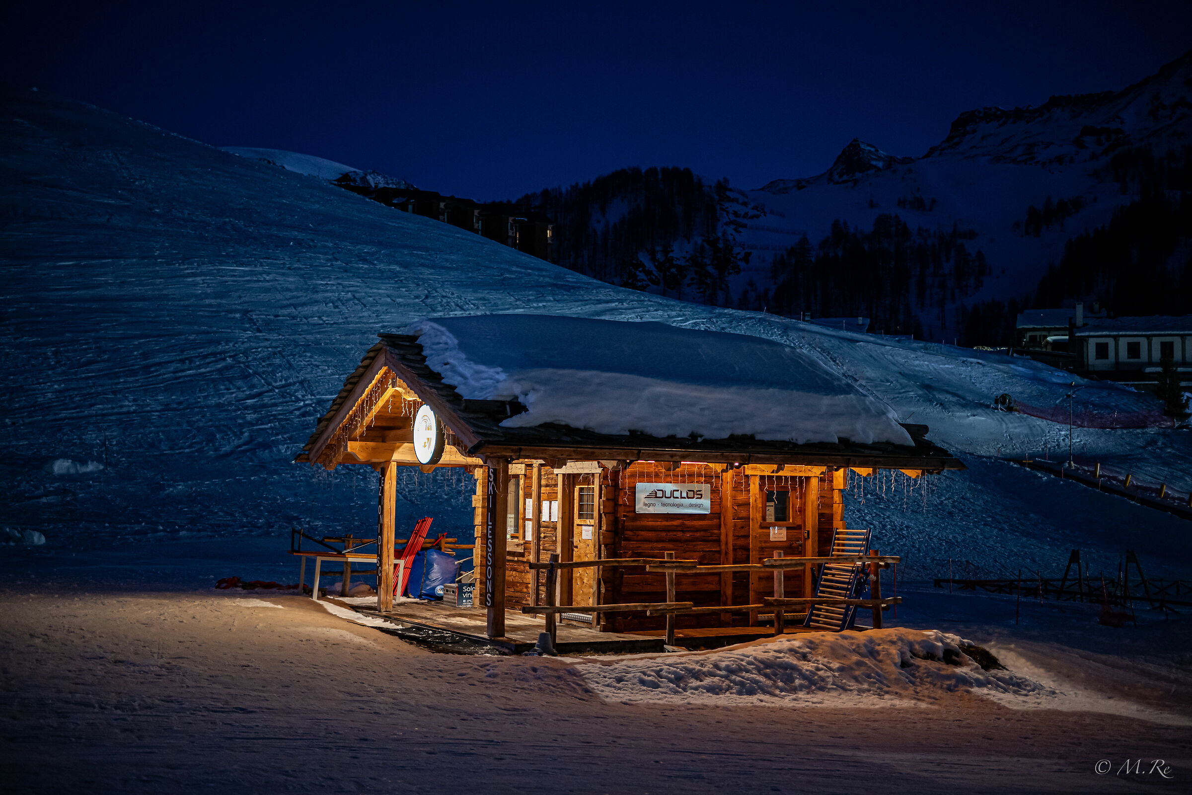 Casetta nei campi di Cervinia