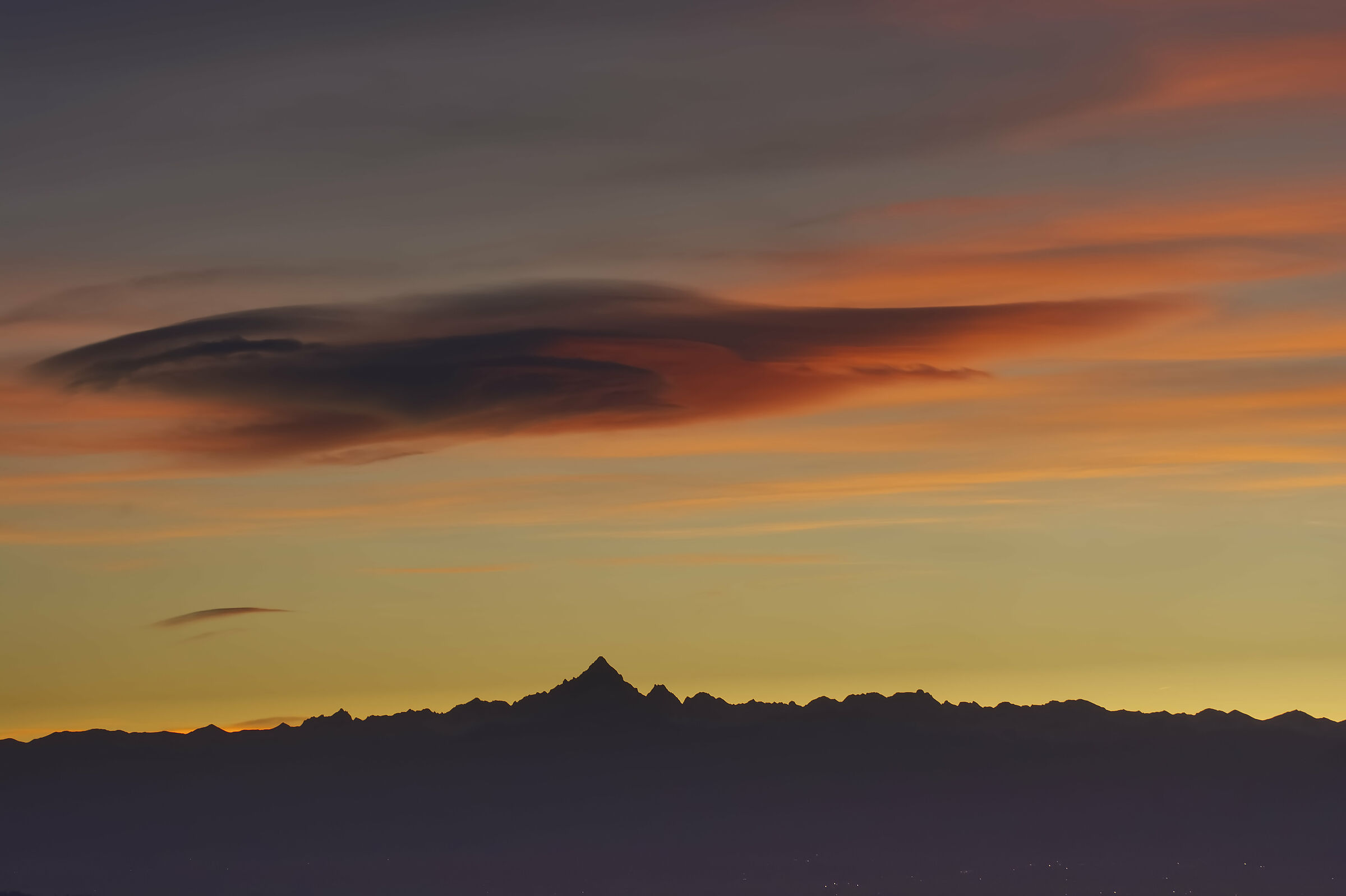 quelle strane nuvole sul Monviso