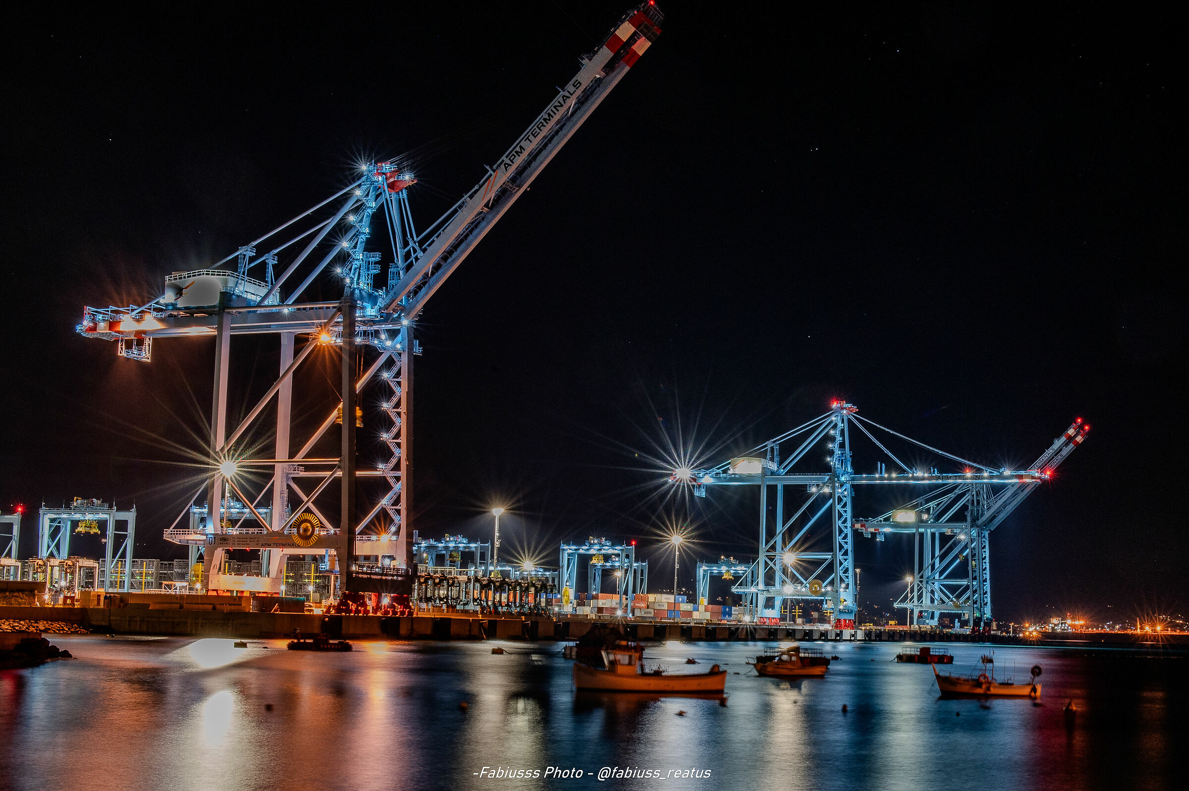 Porto di notte - Vado Ligure