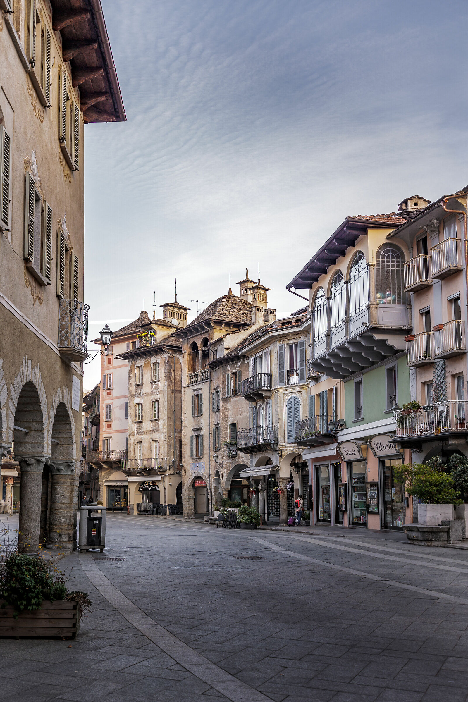 Piazza mercato, Domodossola