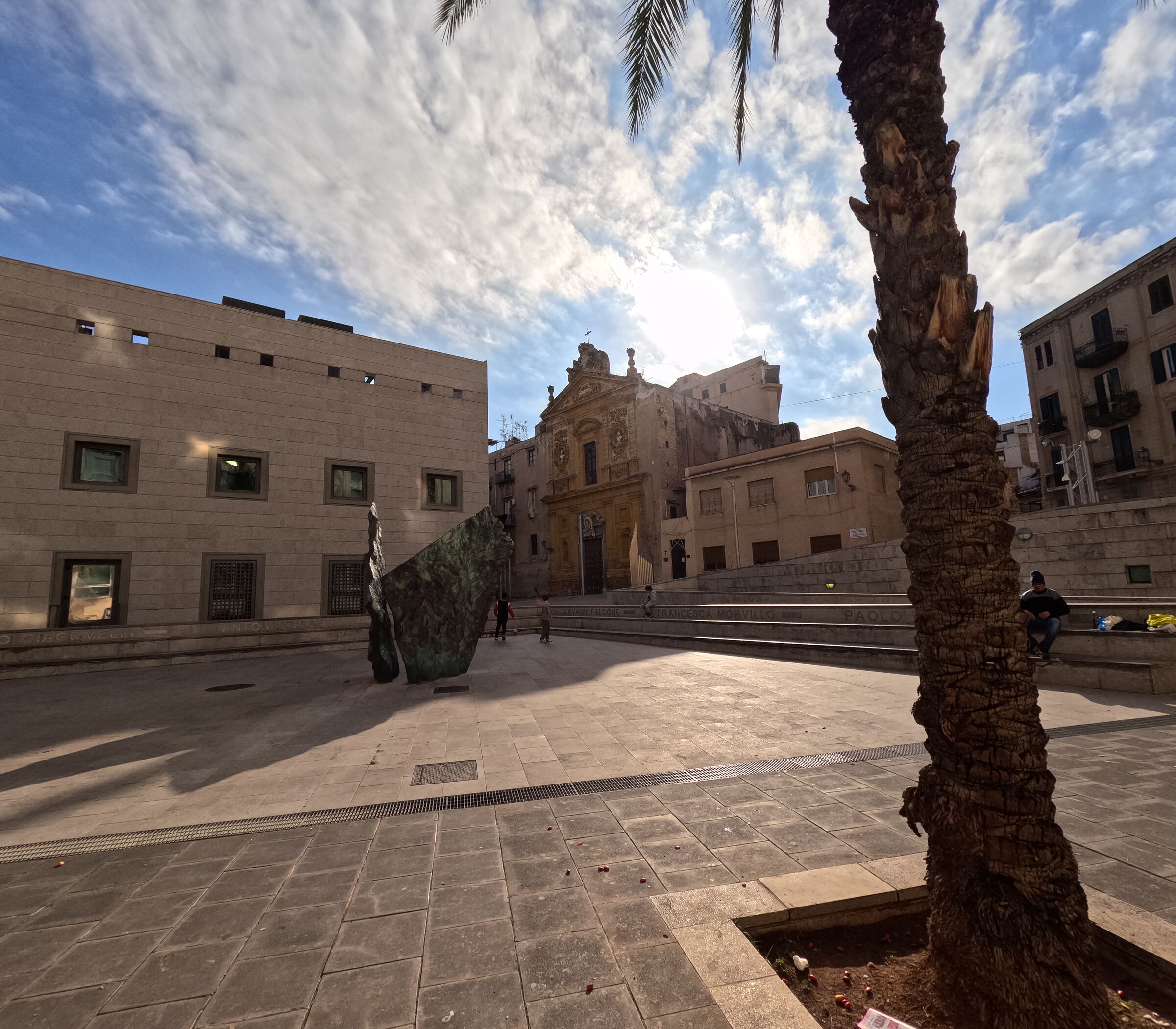 Palace of Justice Palermo retro monum. Fallen Mafia