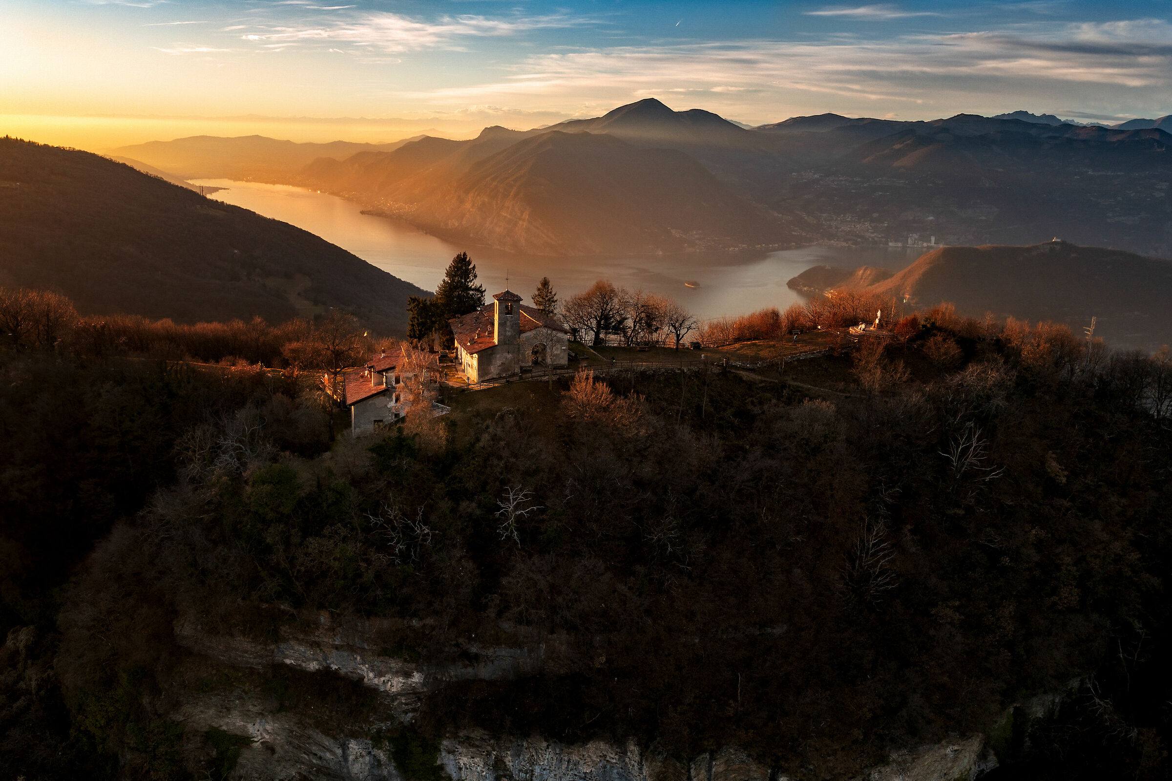 Santuario S. Maria del Giogo ( 968 mt)