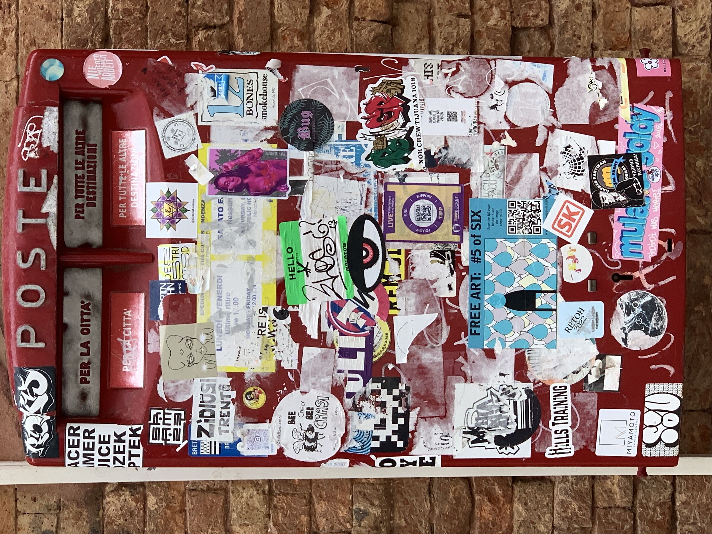 Adesivi in sovranumero