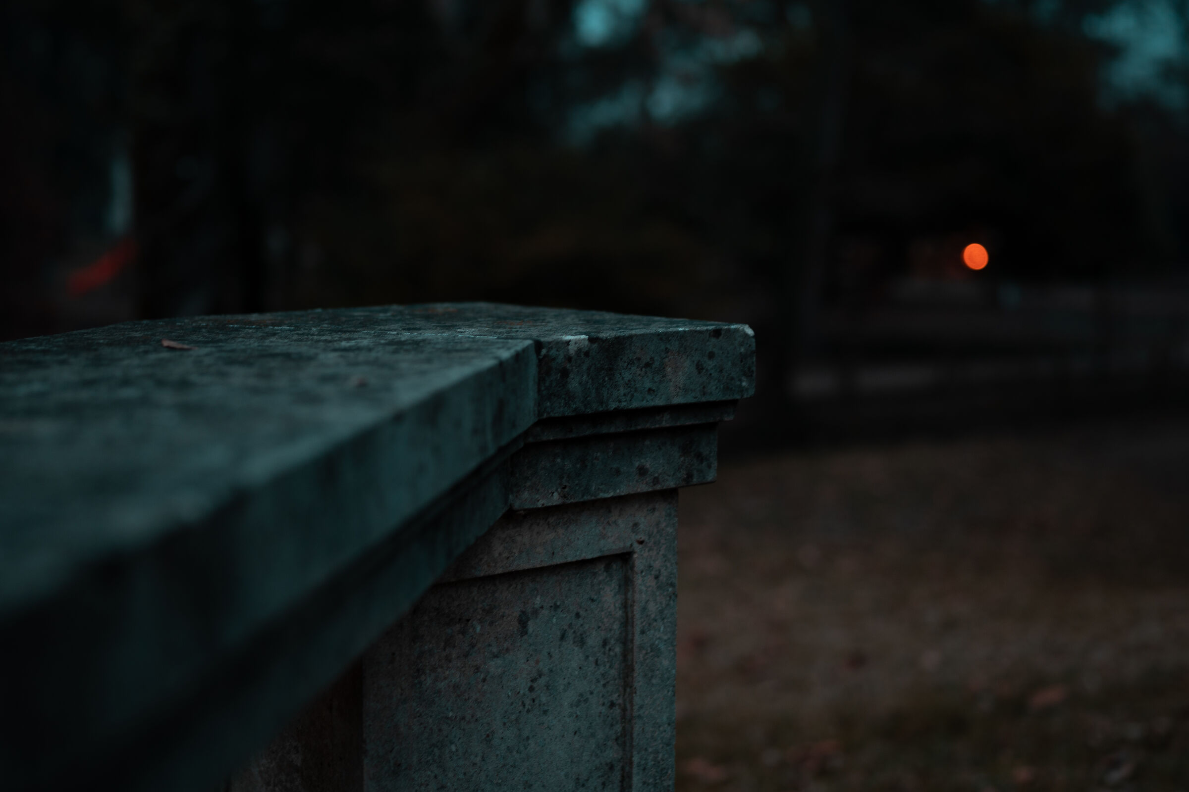 Per ogni cosa a fuoco, ce n'è una che non lo &egr...