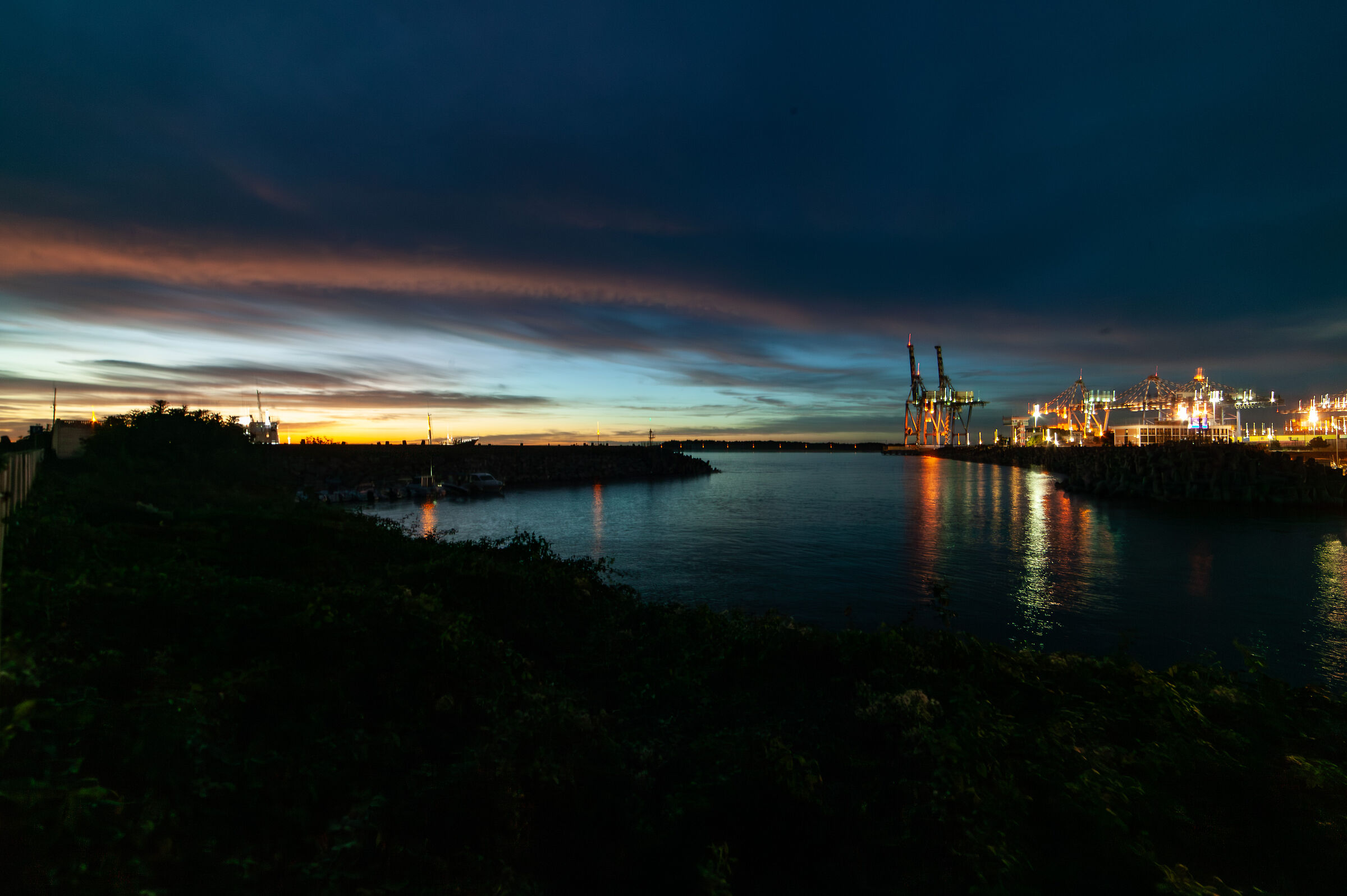 Port of Gioia Tauro - At night from the marina 1
