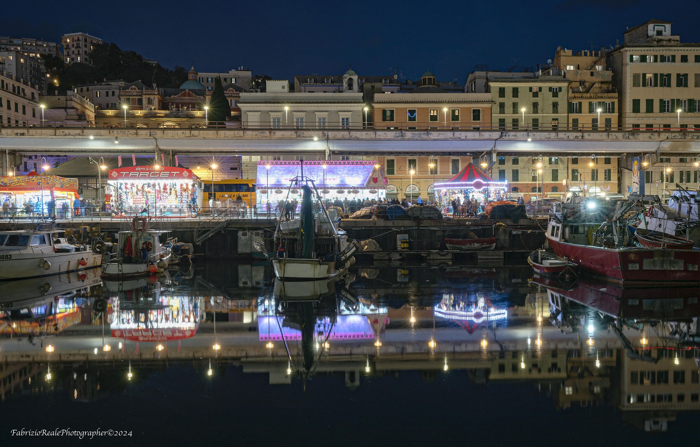 Genoa Darsena Riflessi