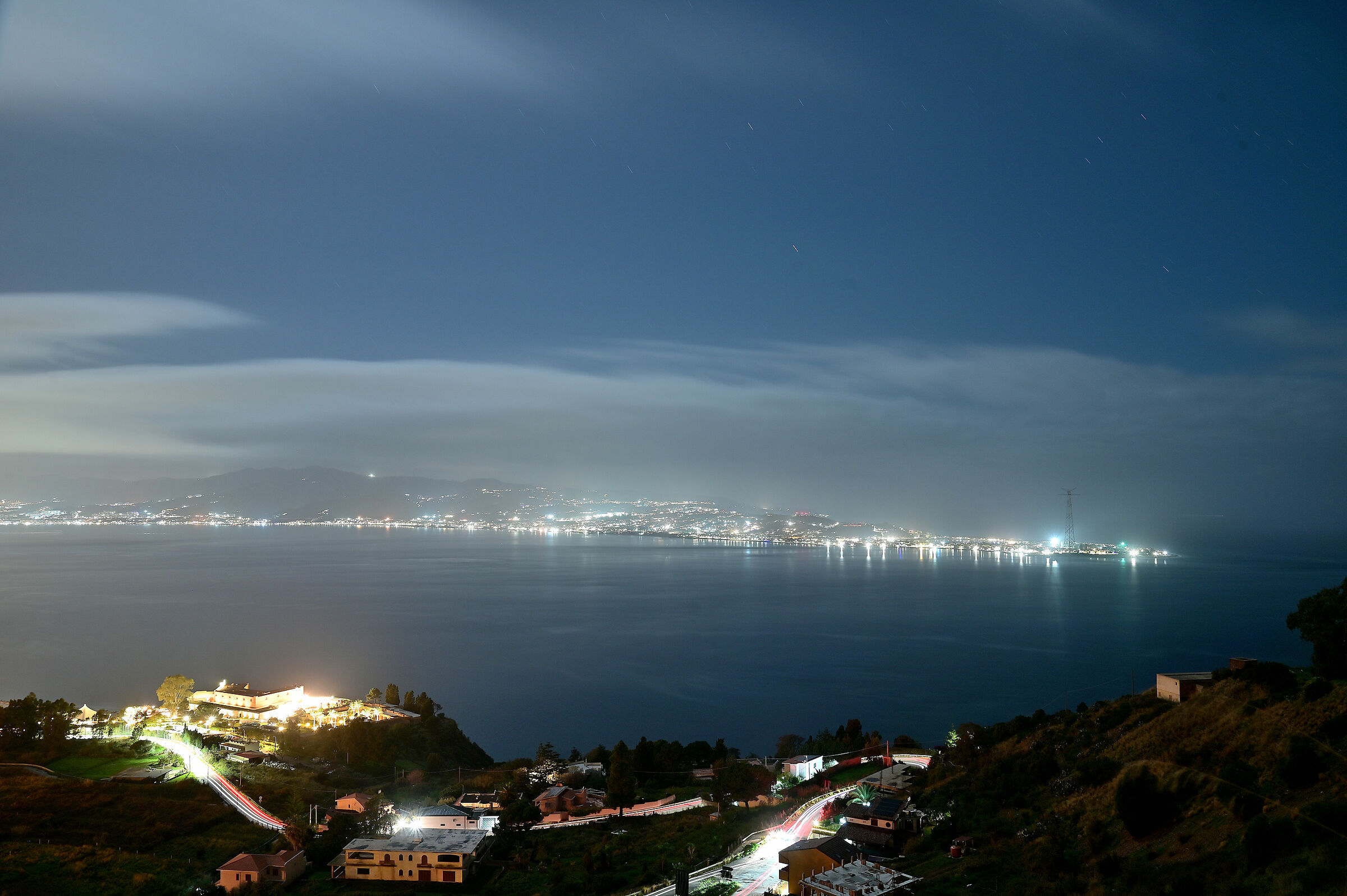 Notturno sullo Stretto di Messina
