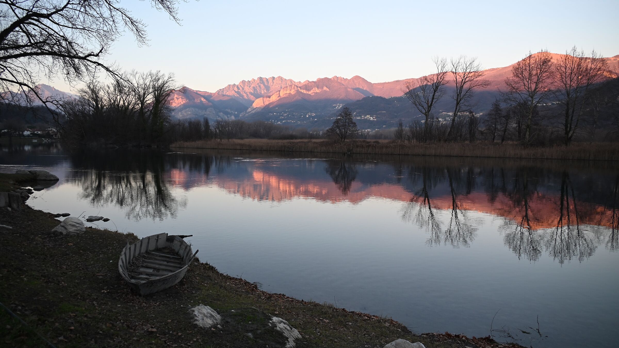 Tramonto invernale lungo l'Adda