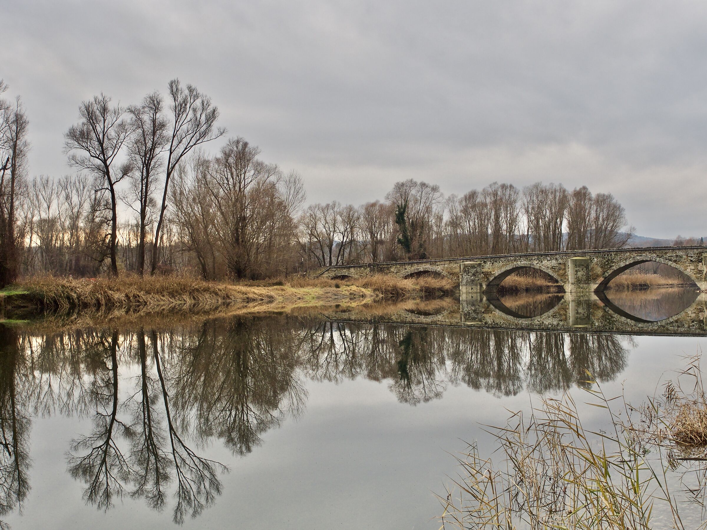 Roman river bridge over the Arno known as Buriano bridge
