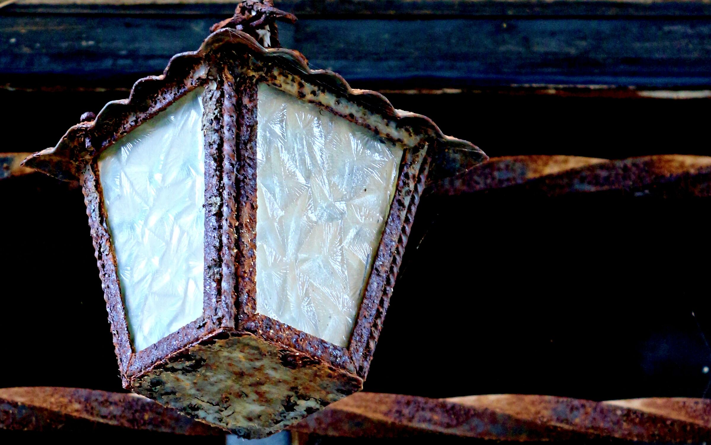 ... signs of the past ...