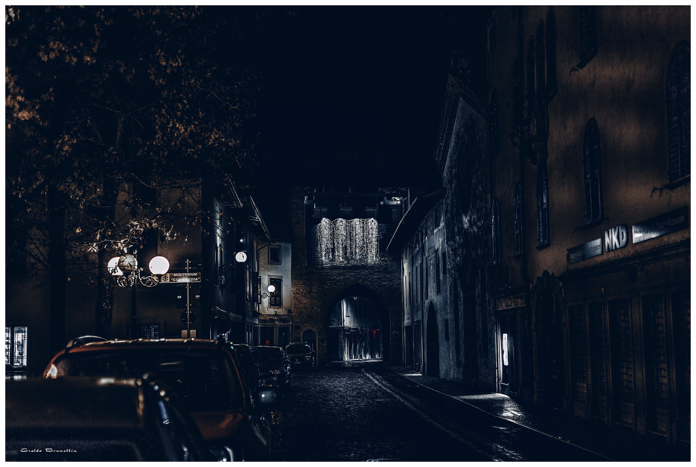 Dopo le feste, torna il silenzio della notte.