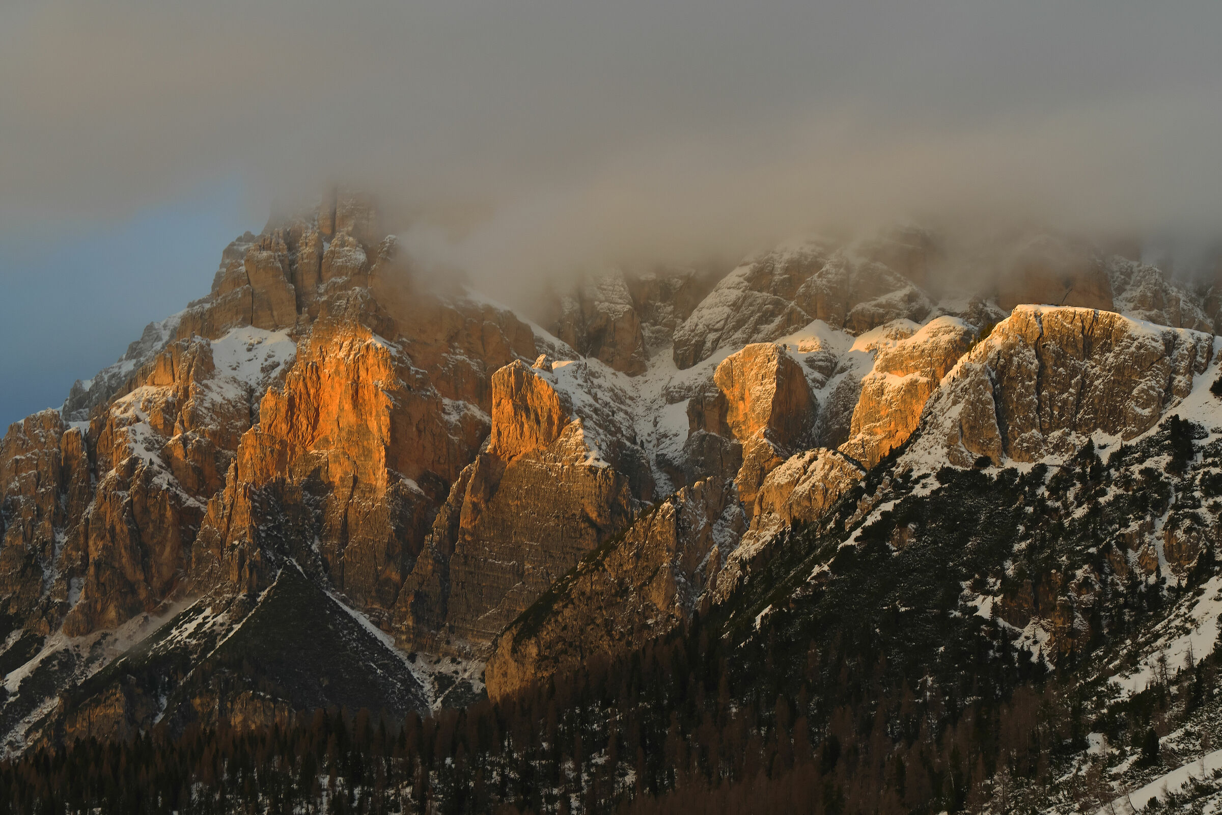 Conturines nella nebbia