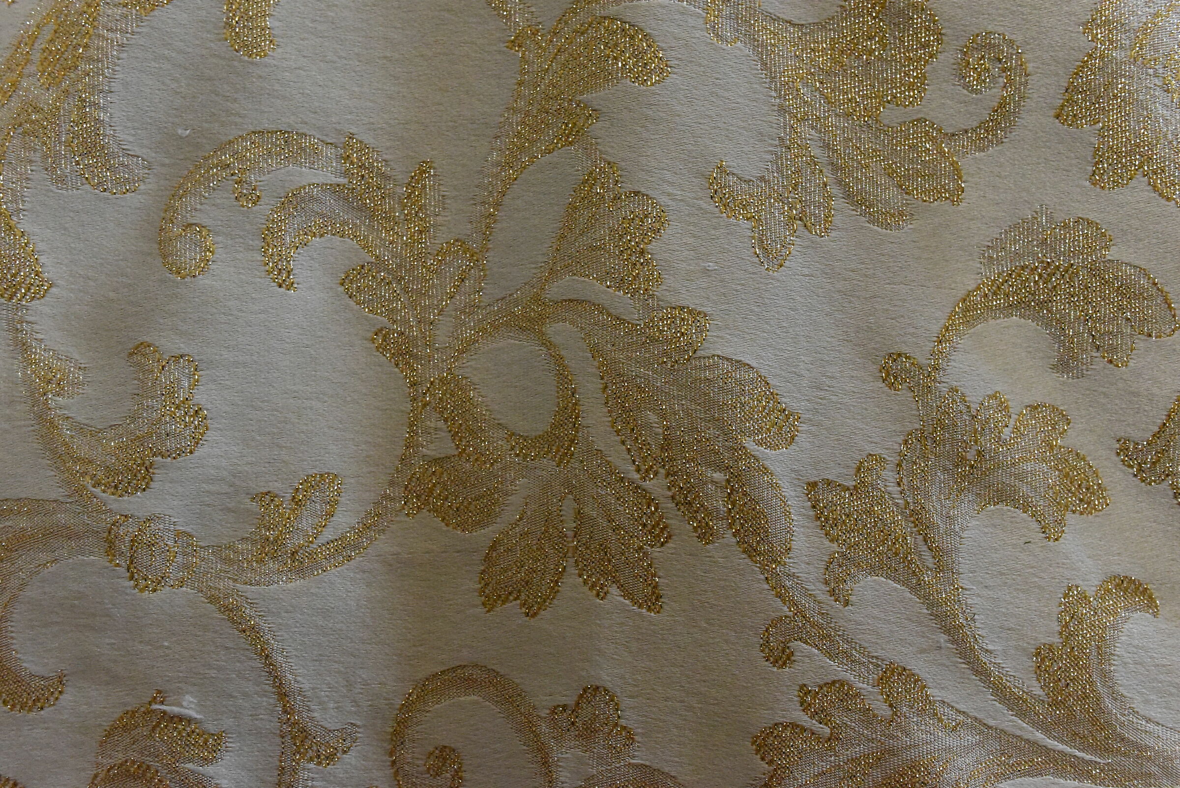 @ f. 8, "ISO 12 thousand 800", Nikon 28, 1.4 and ED, D 750