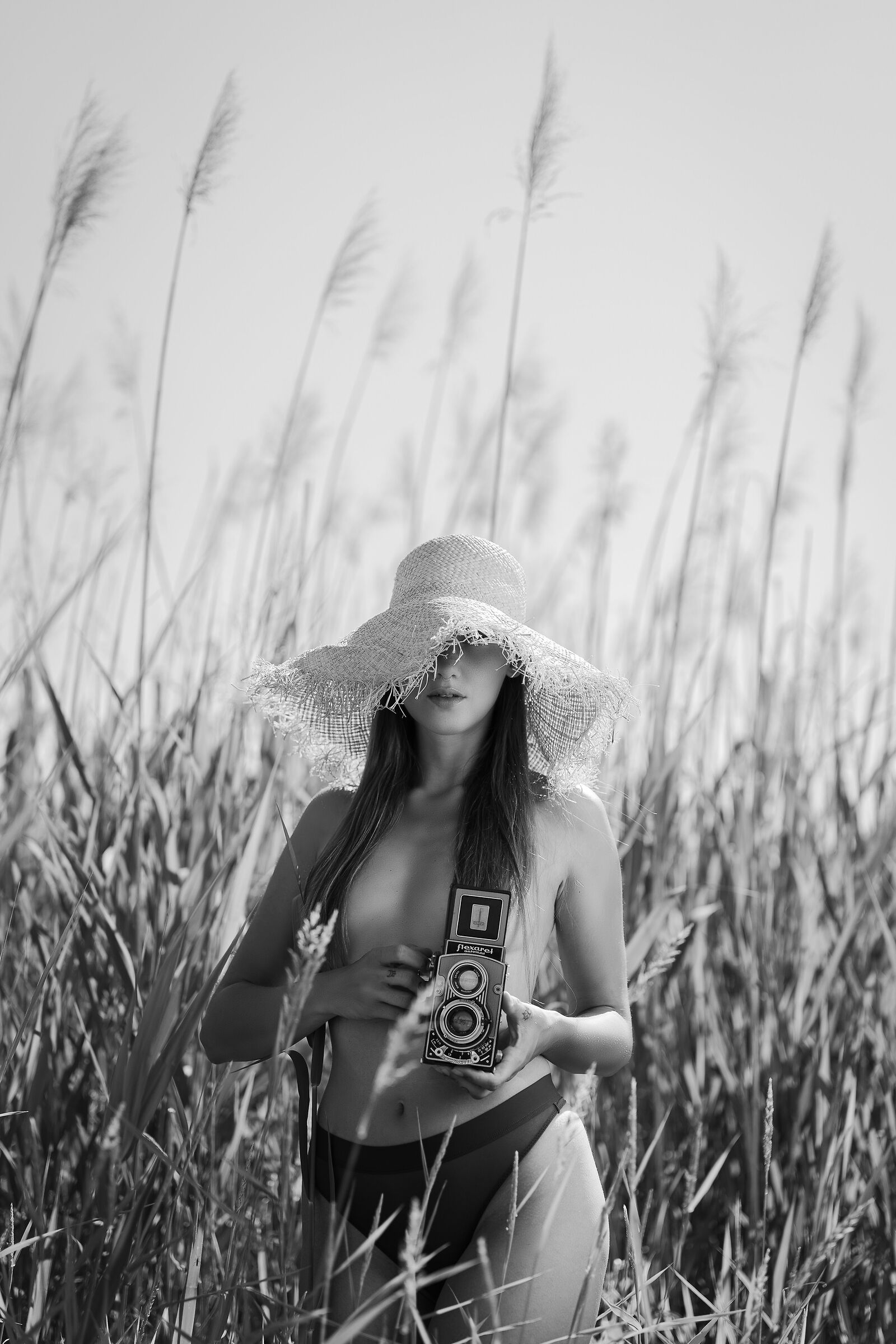 Ragazza con un flexaret