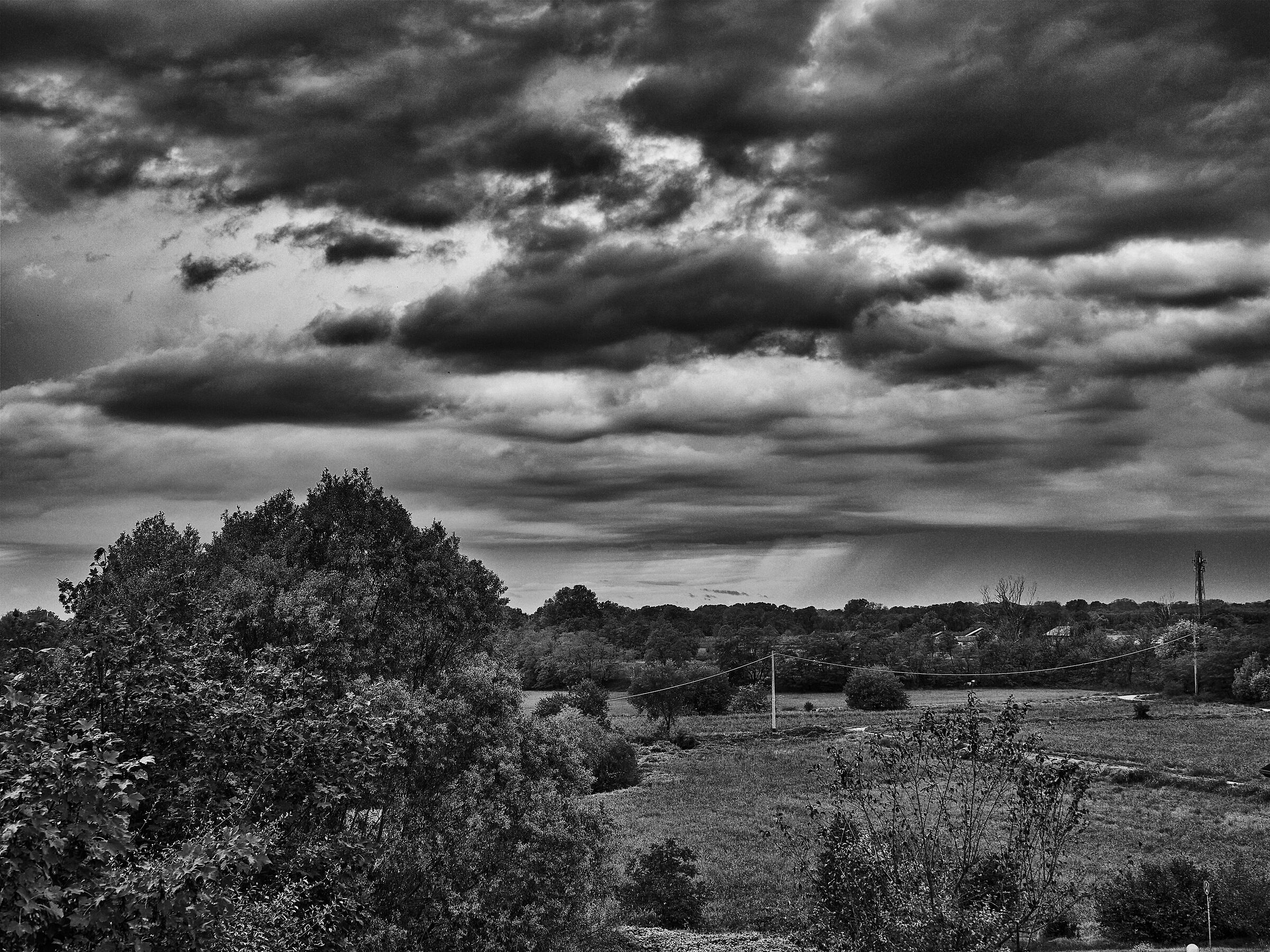 Summer thunderstorm in B&W