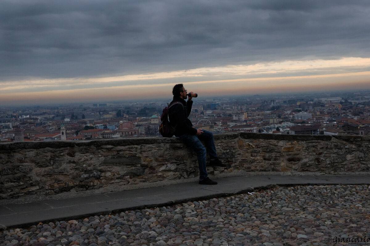 in pieno relax gustando Bergamo b