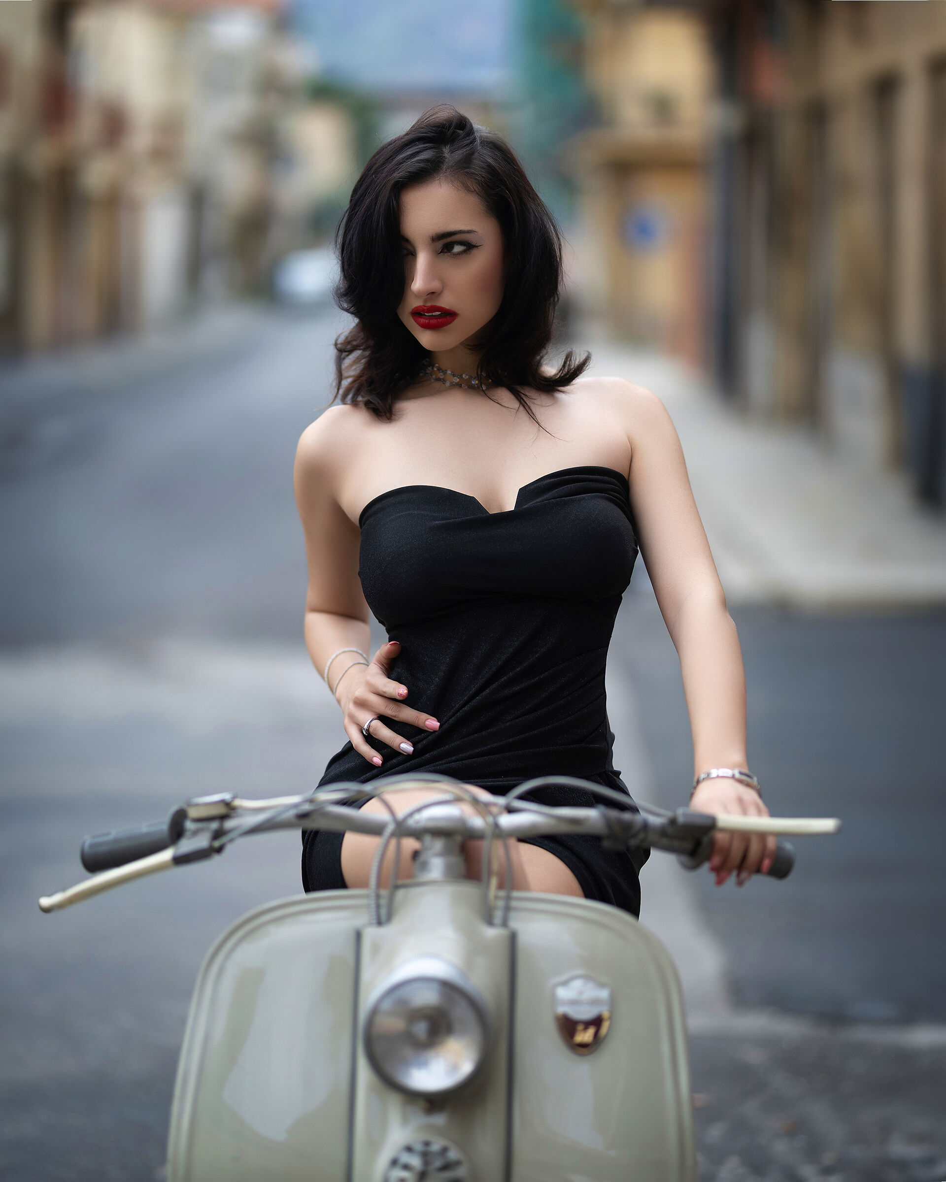 Deborah in Vespa