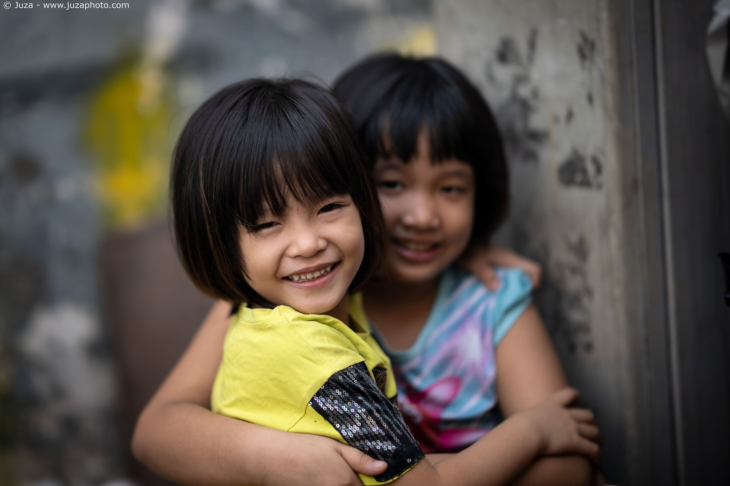 Le due amiche, Saigon