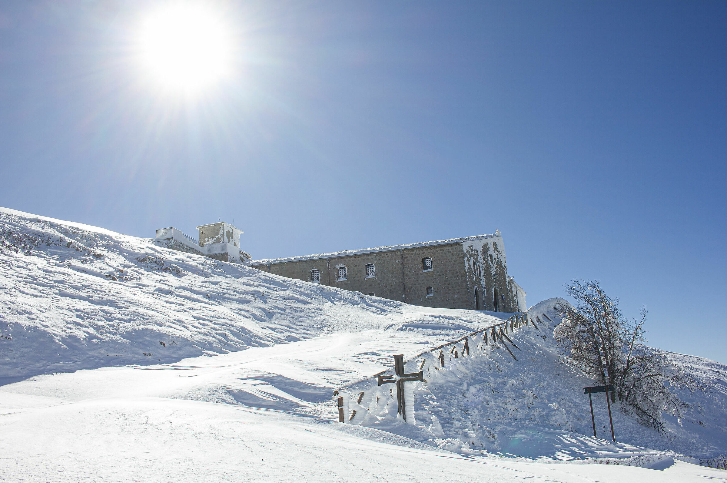 Snow-capped Monte Alto