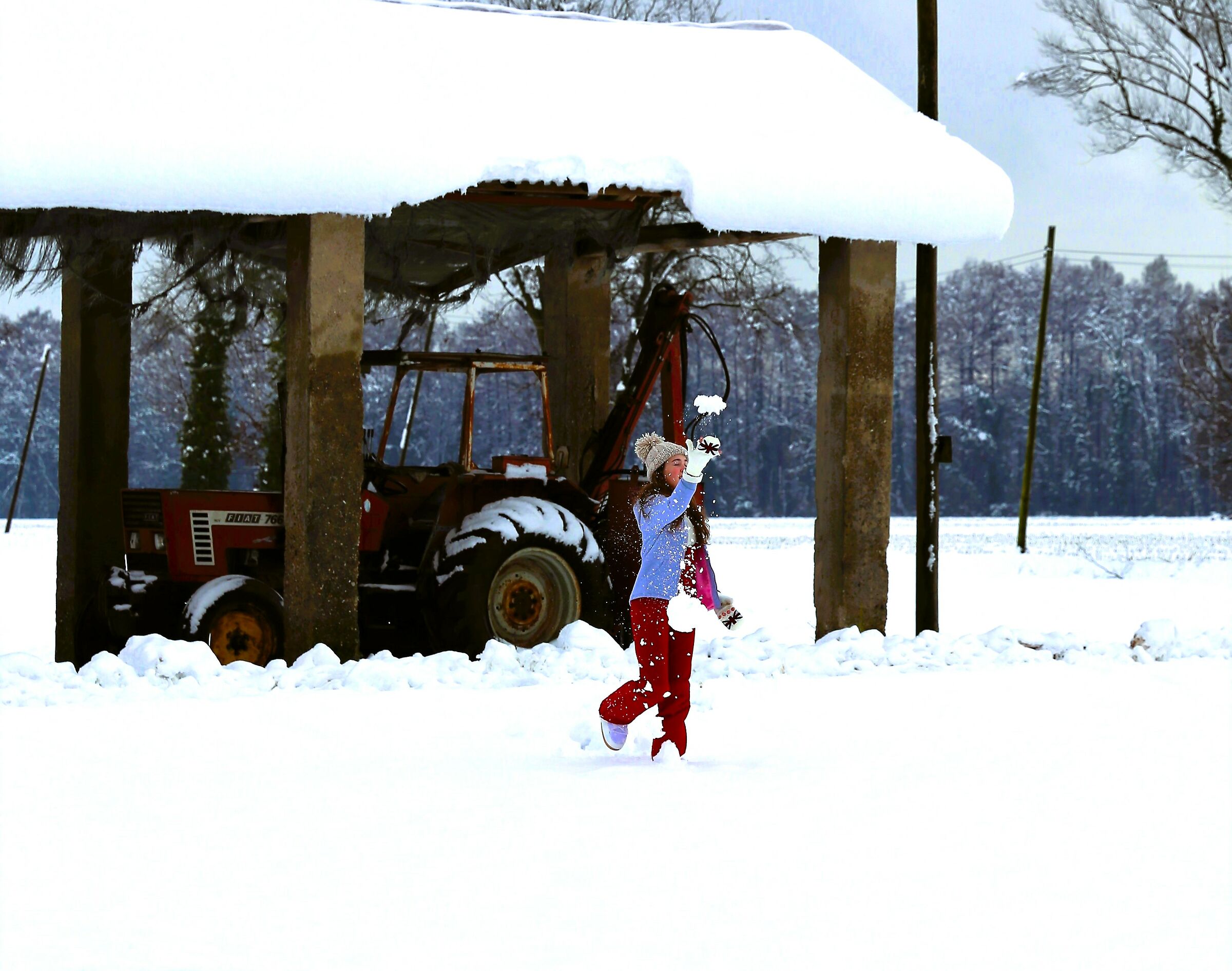 giocando con la neve