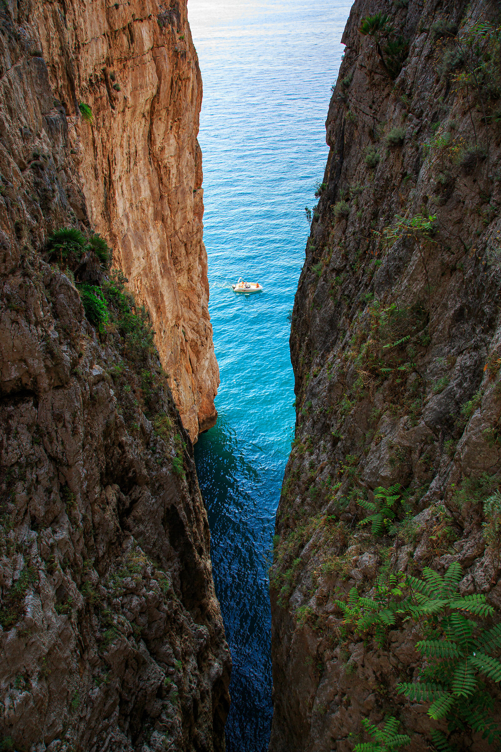 The boat in the Split Mountain