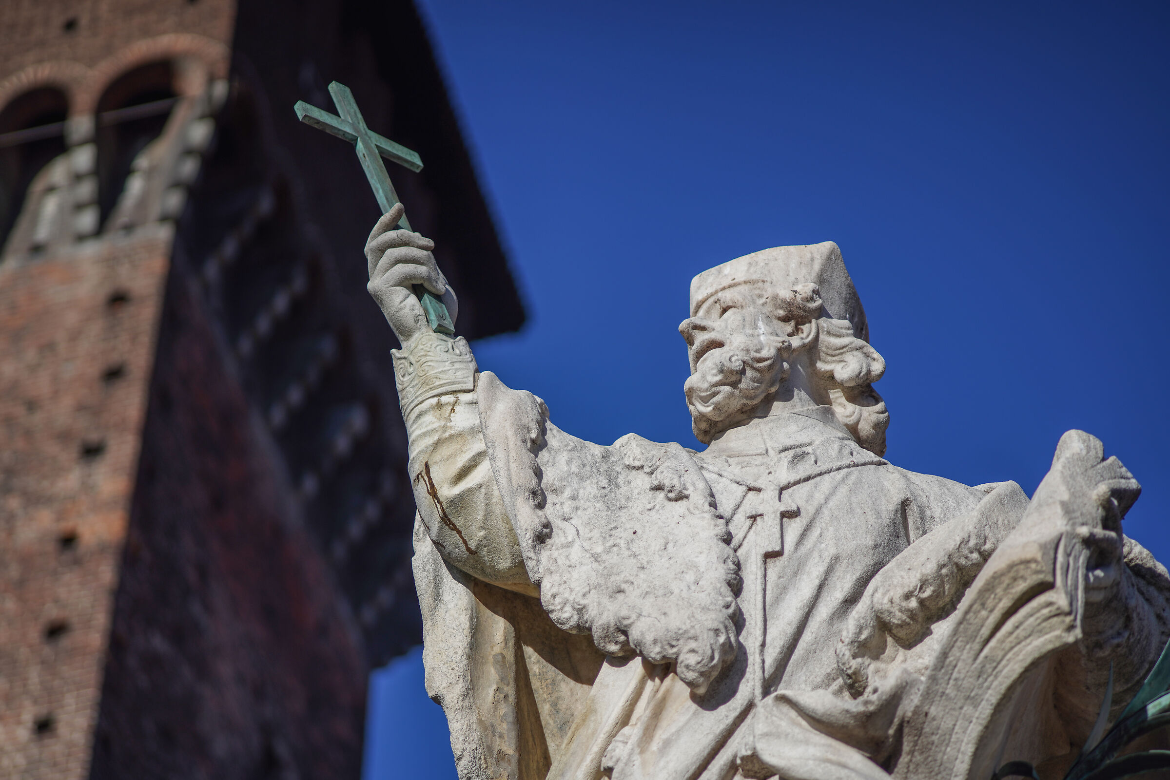 Statua di San Giovanni Nepomuceno e Torre di Bona - 8