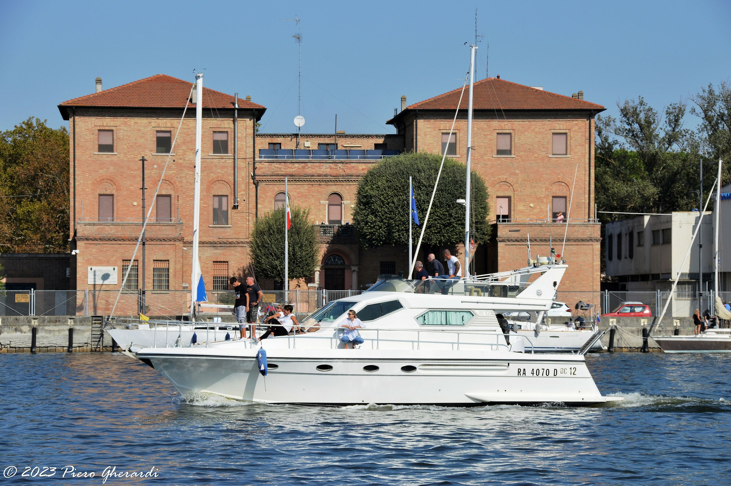 Navigare per Ravenna Darsena 01/10/23