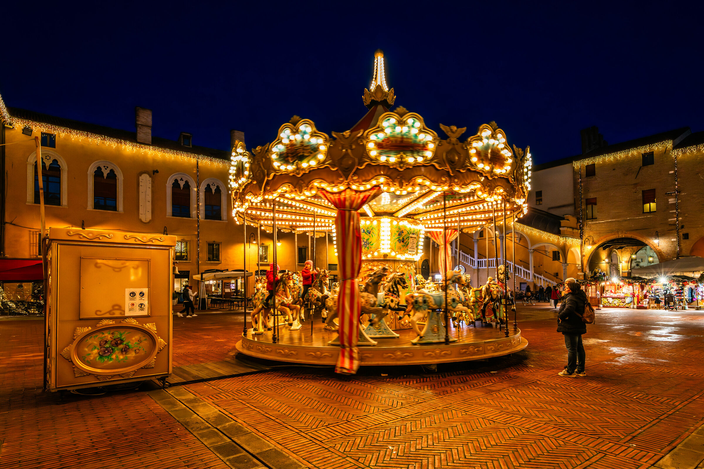 La giostra a cavalli