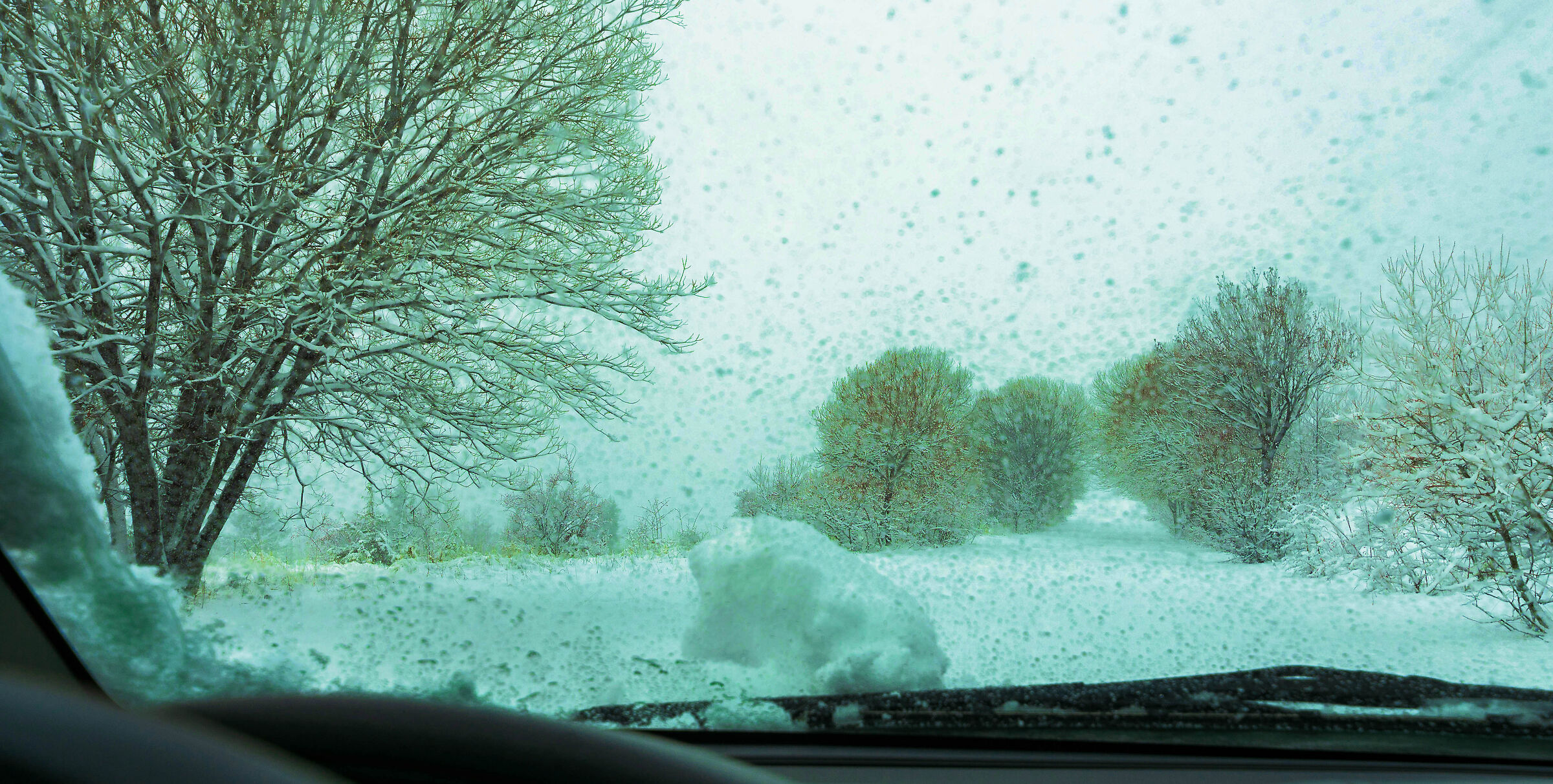 La nevicata a Campotosto (aq) vista mentre guidavo