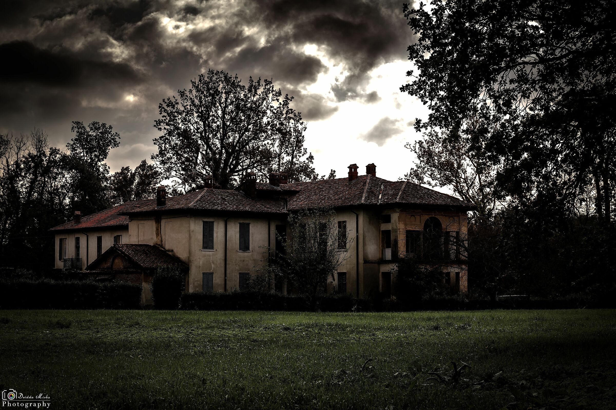 Abandoned villa