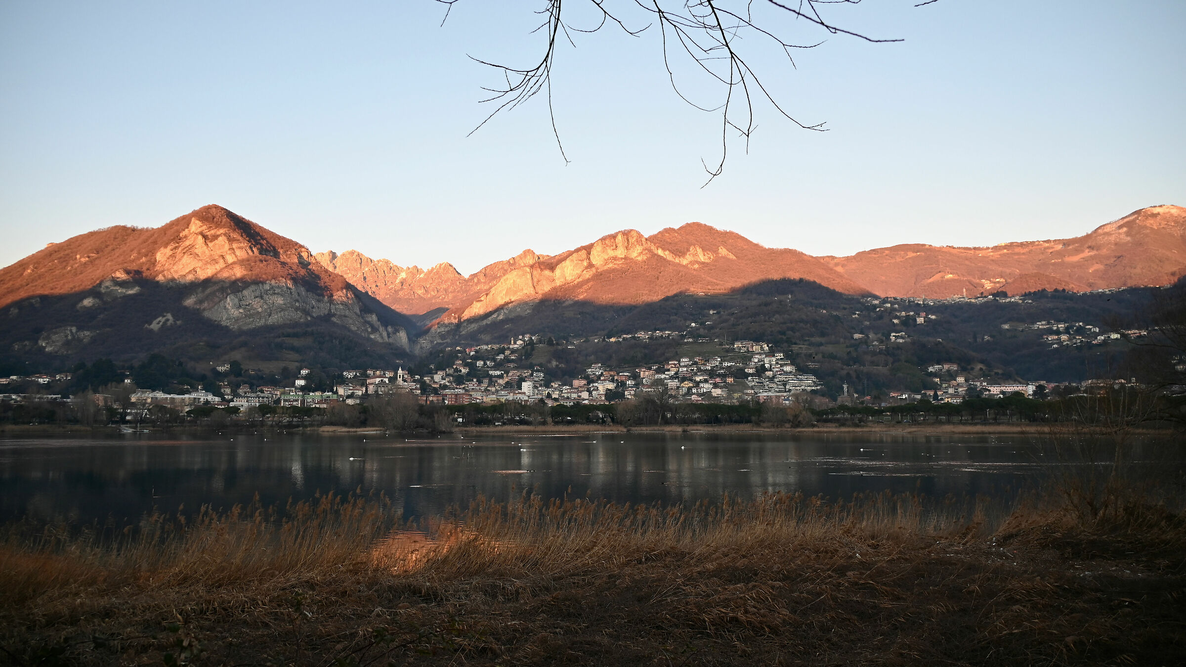 Sunset on Lake Olginate