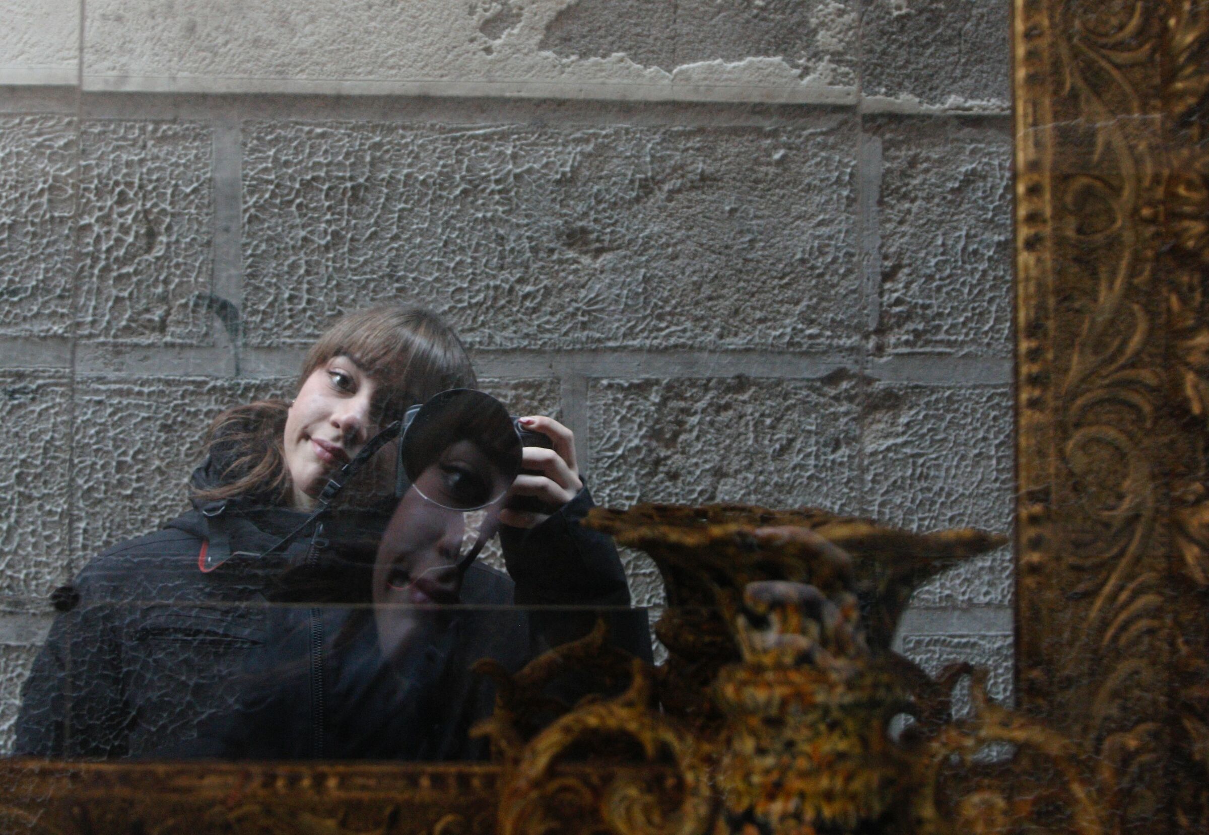 Venice is a game of mirrors