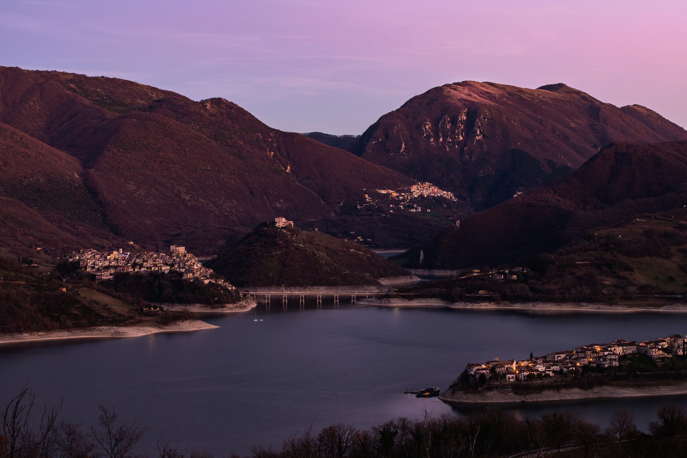 Quattro paesi sul Lago del Turano