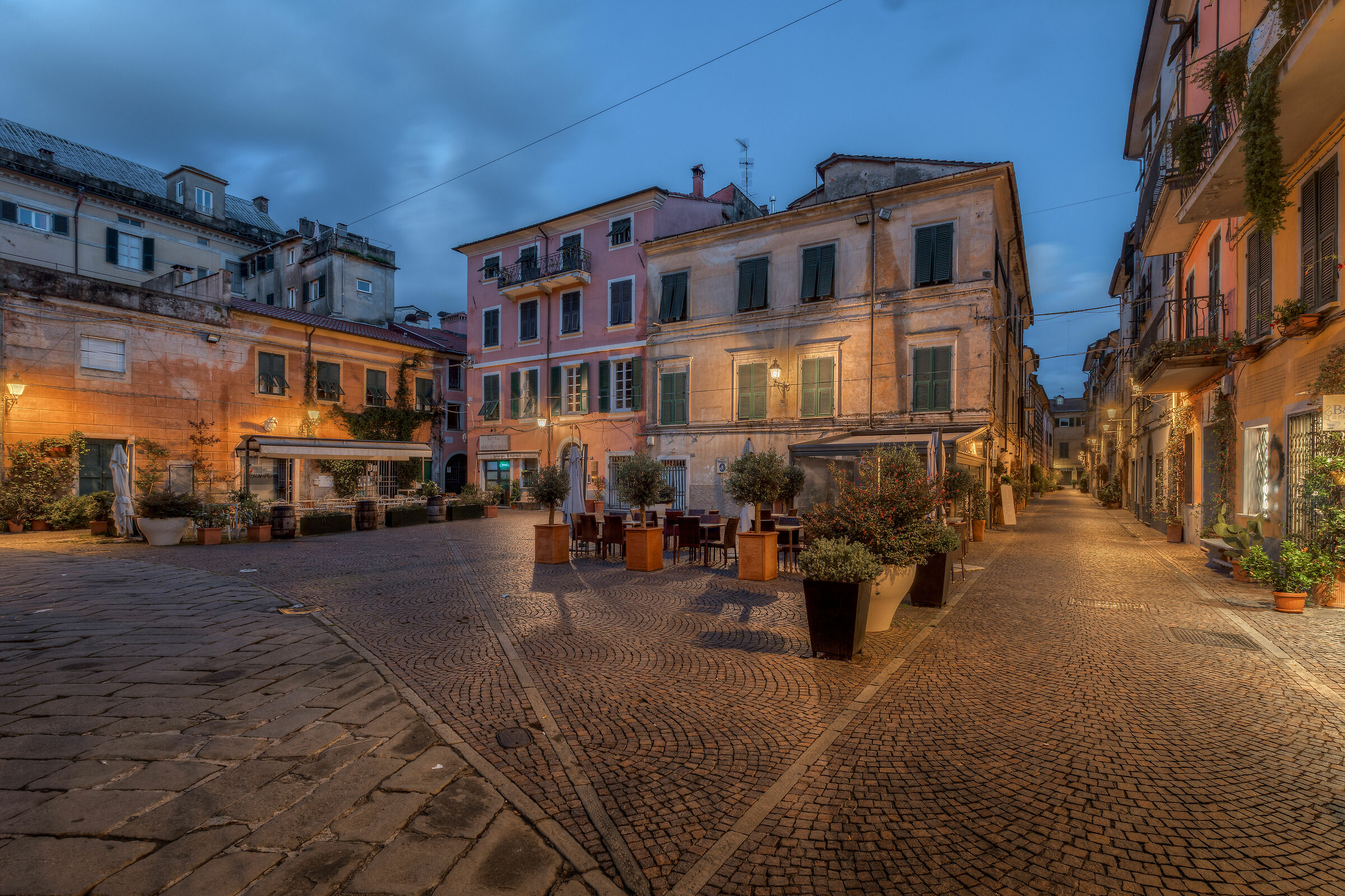 Tra i vicoli di Sarzana