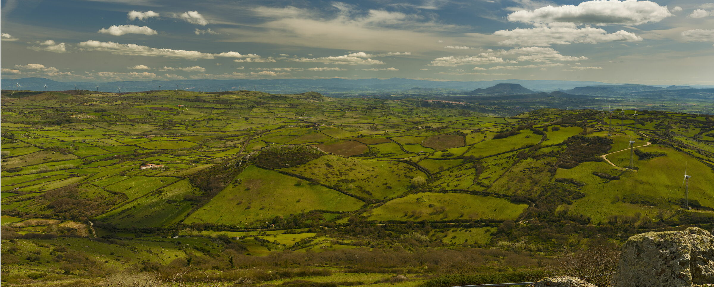 Panoramica dalla sommita di Osilo paese