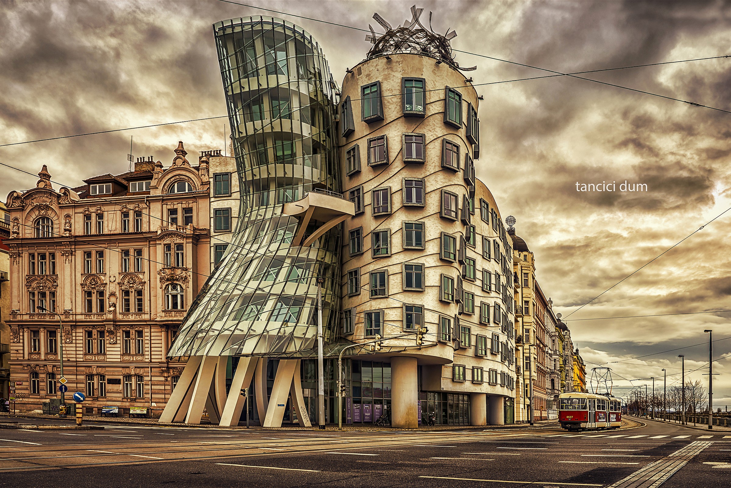 Dancing House