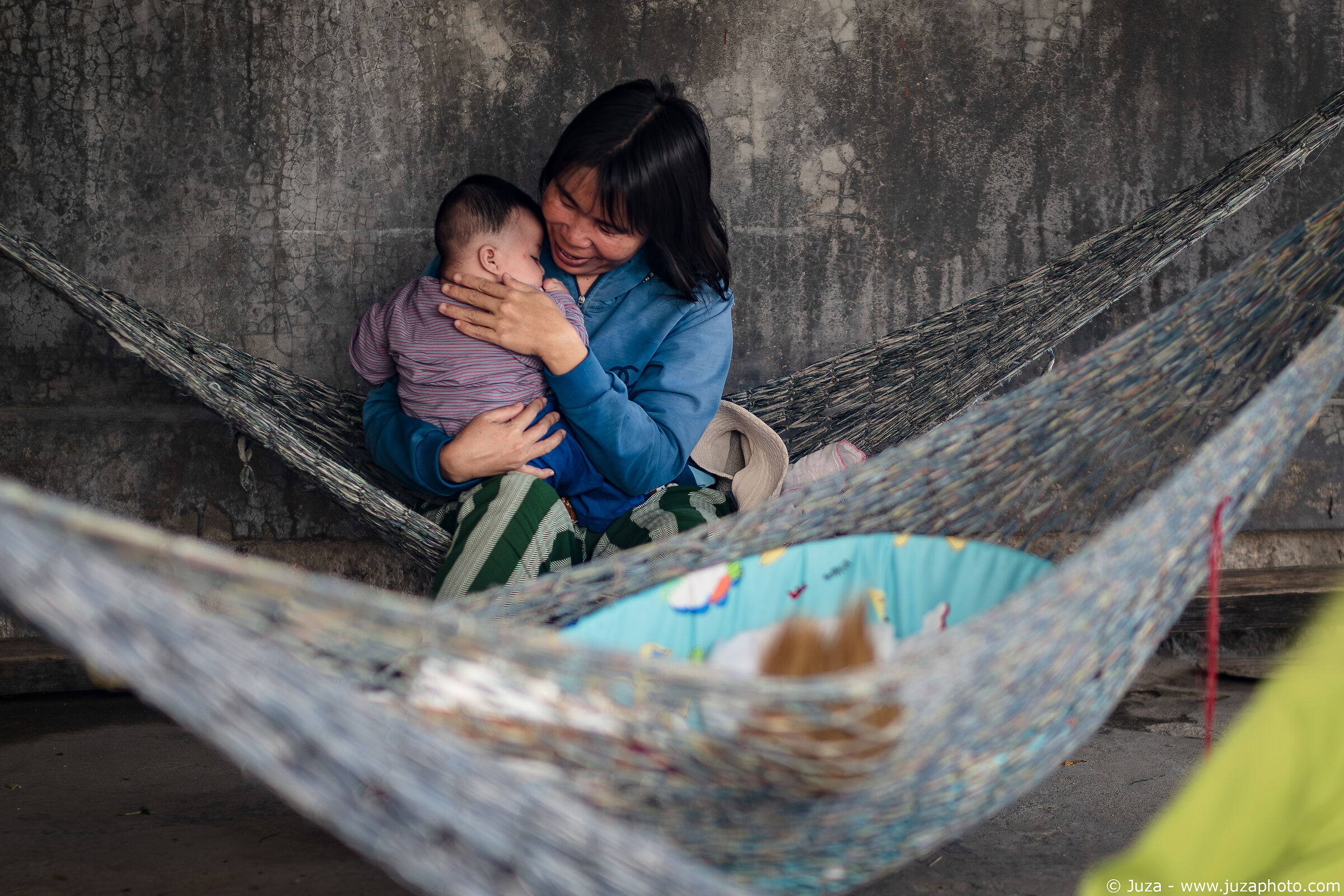Amore materno, Vietnam