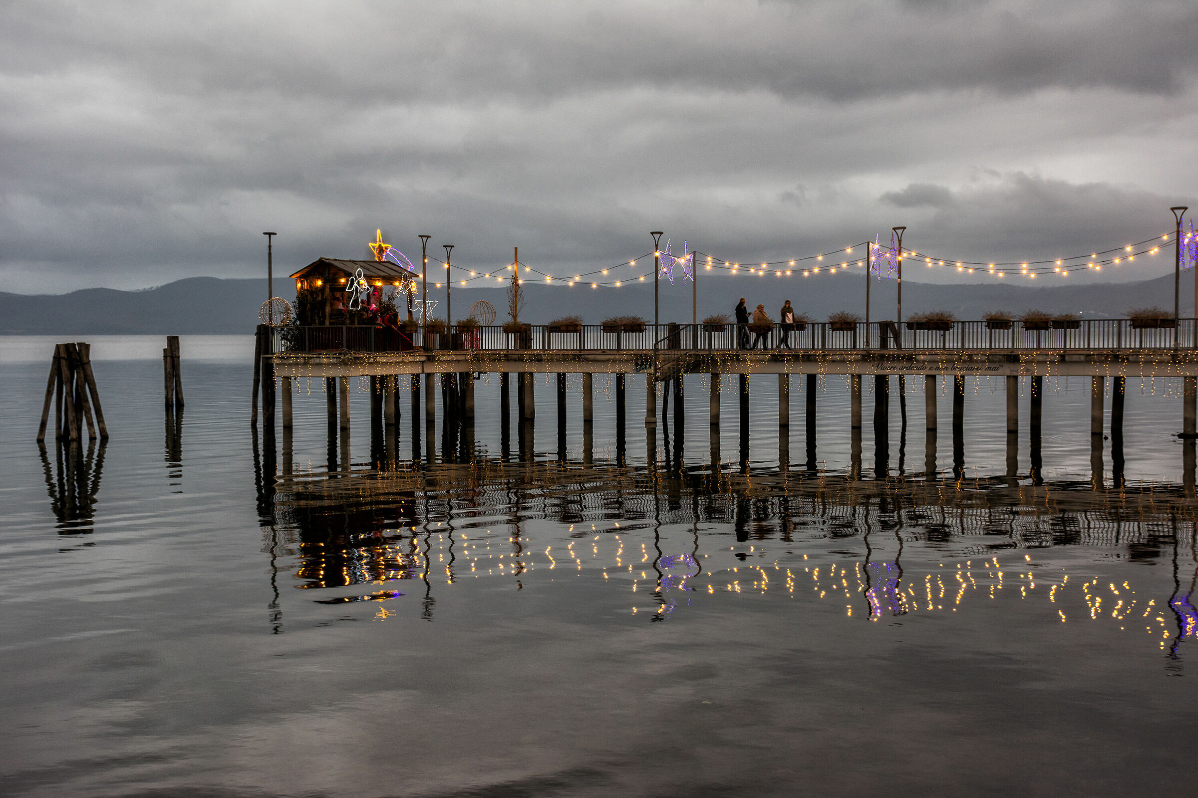 Il pontile sul lago